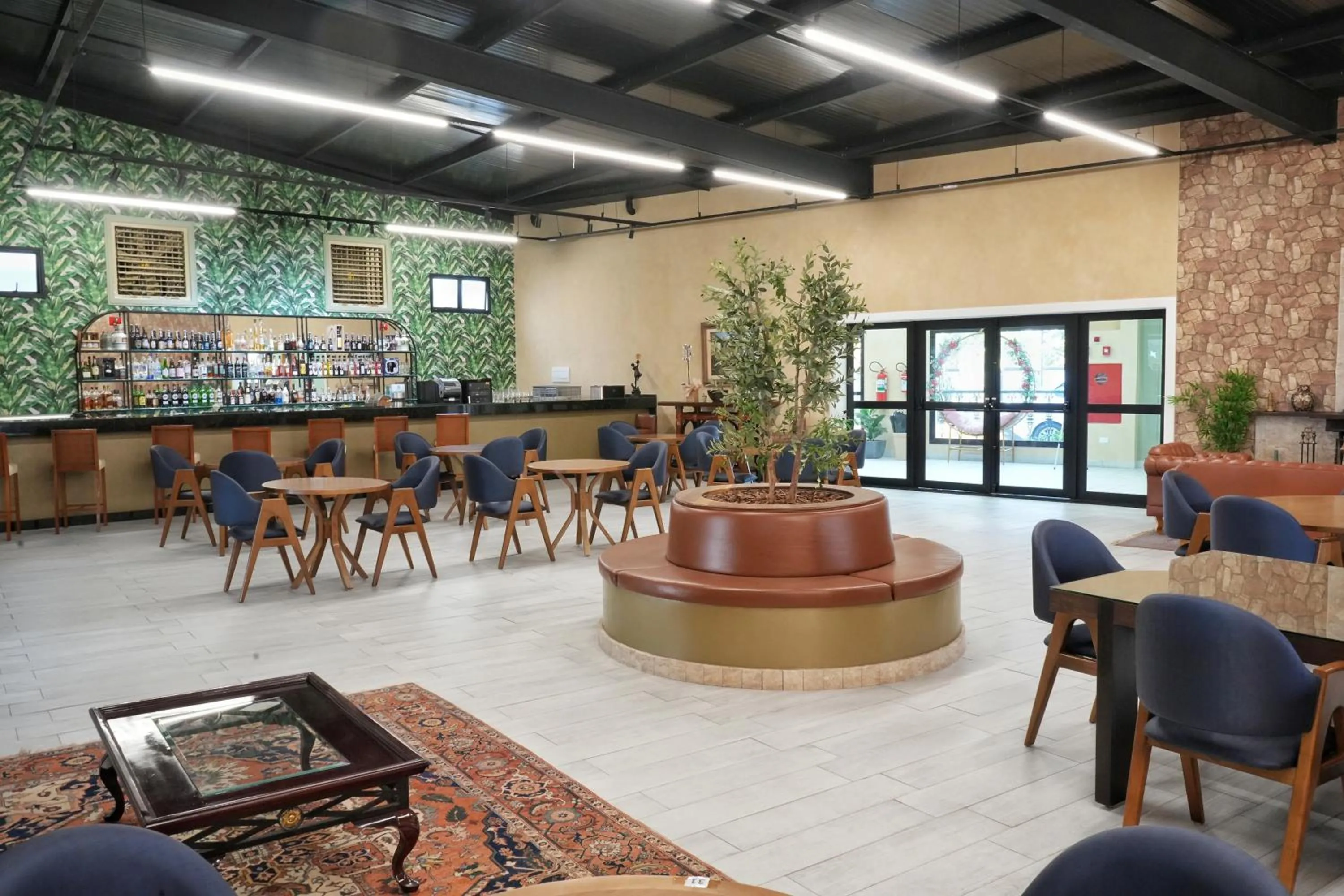 Restaurant/places to eat in Bristol Villaggio Rosa Aruja