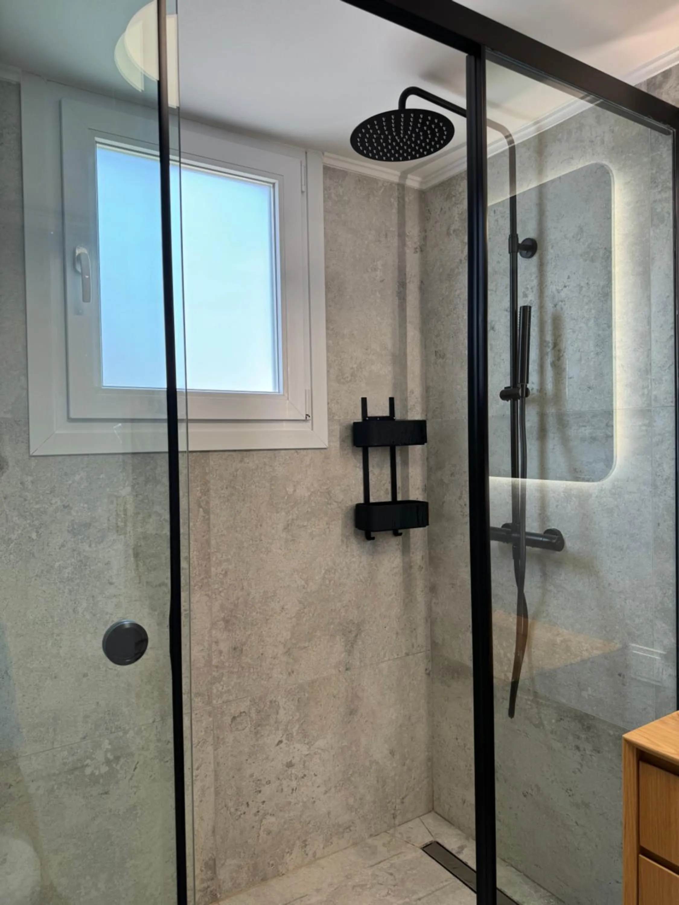 Madi Luxury Stay Patra