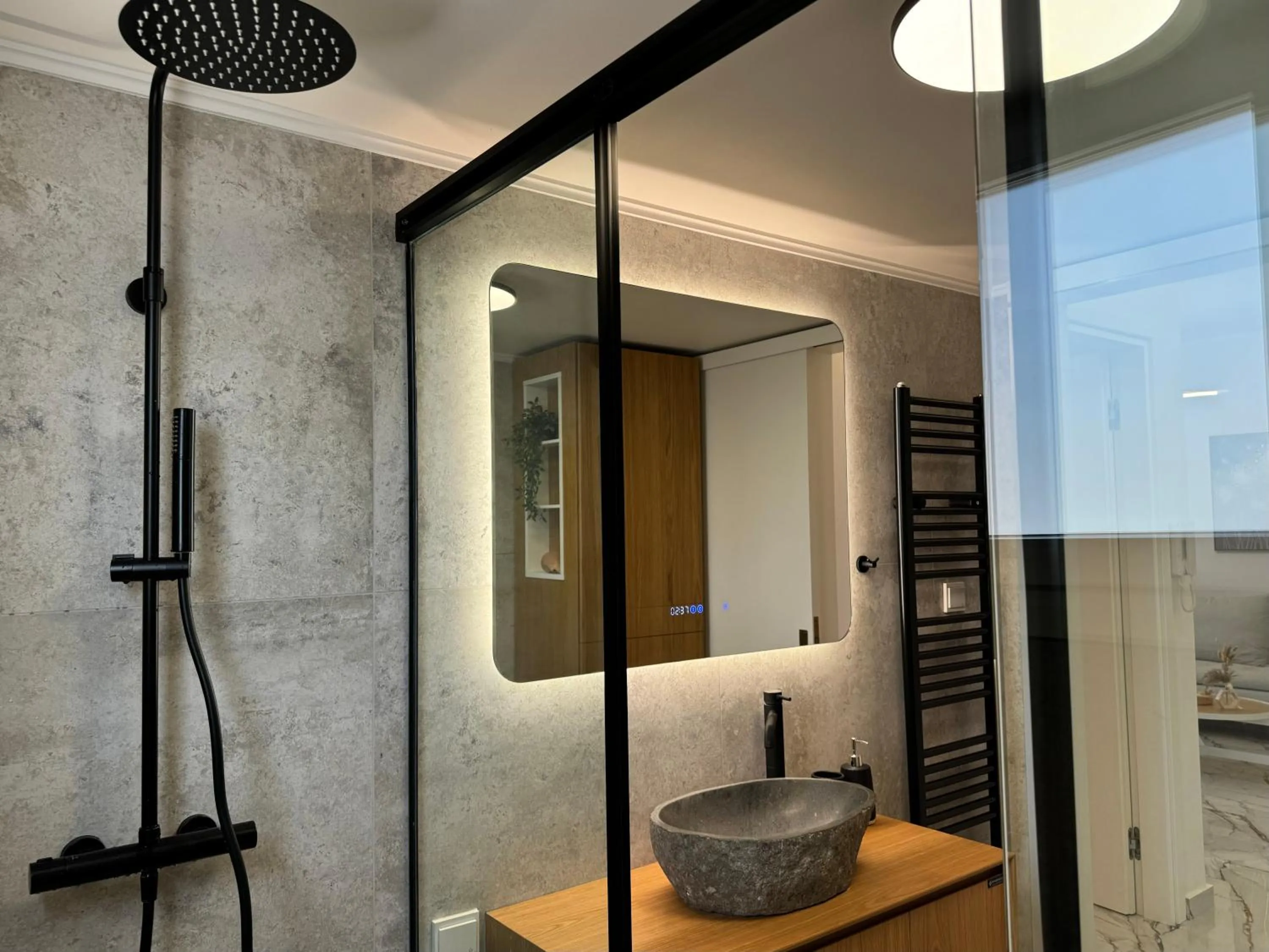 Madi Luxury Stay Patra