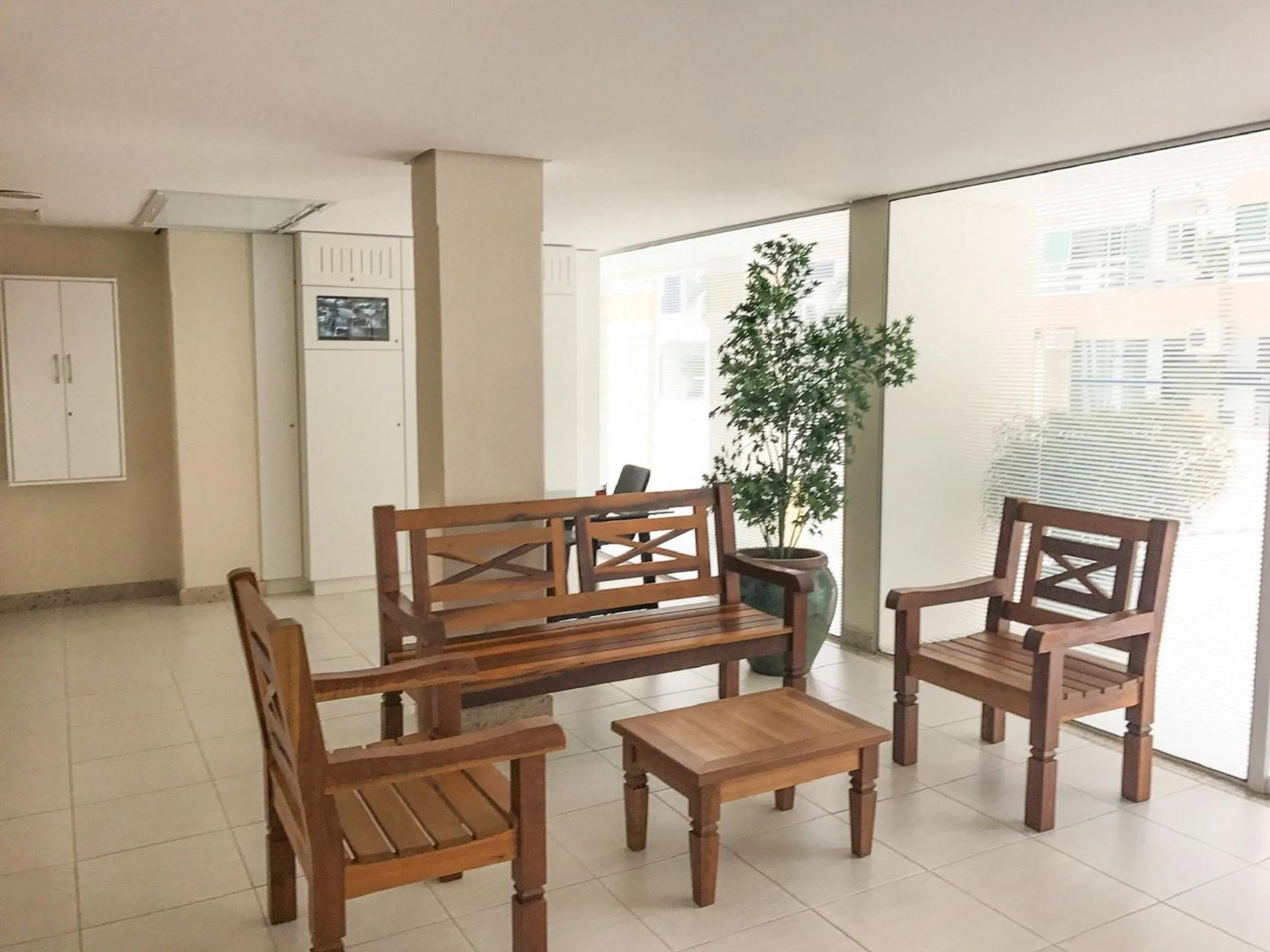 Property building in Charme Conforto Jurere Internacional Florianópolis