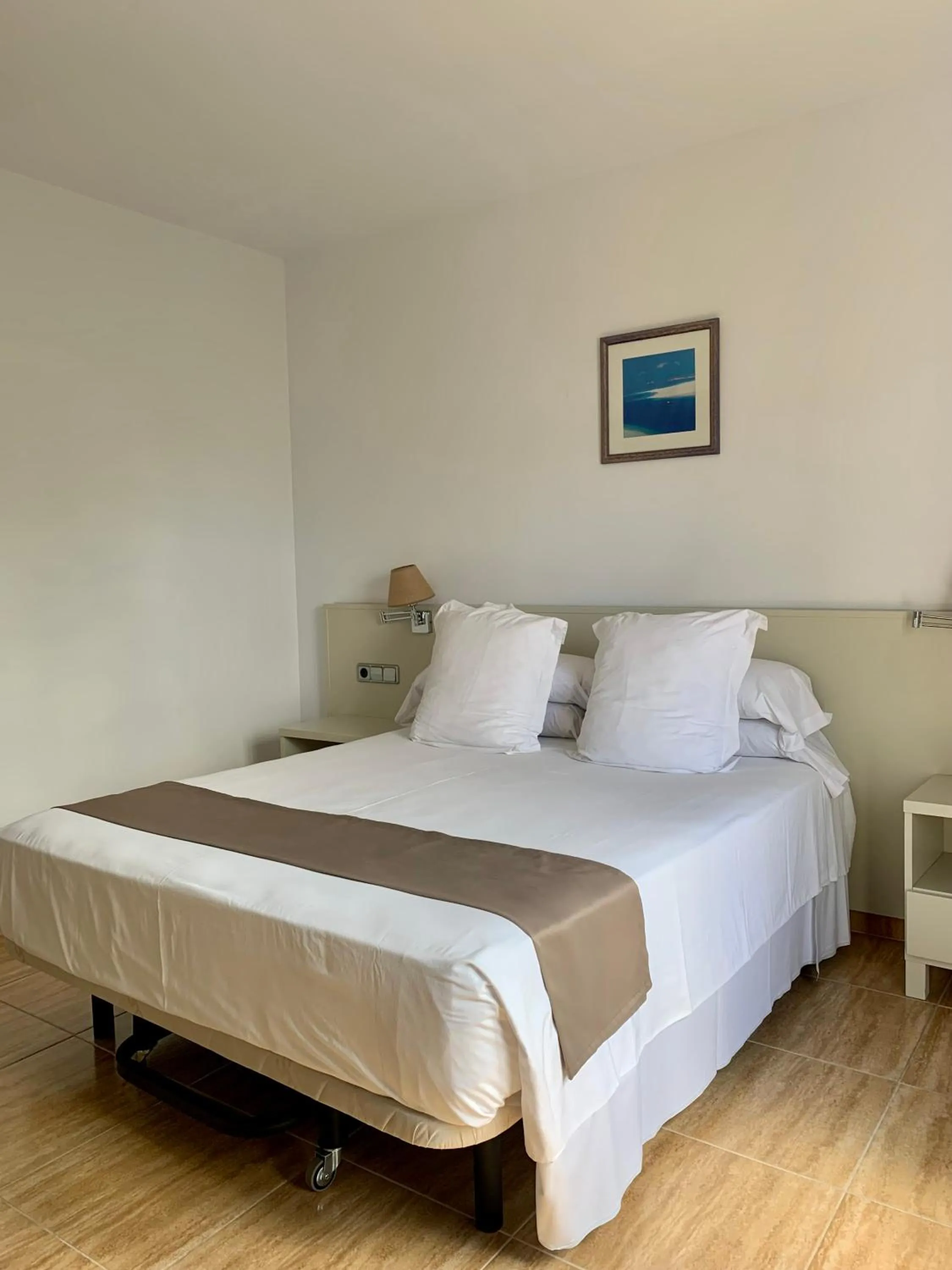 Bed in Hotel Jeni & Restaurant