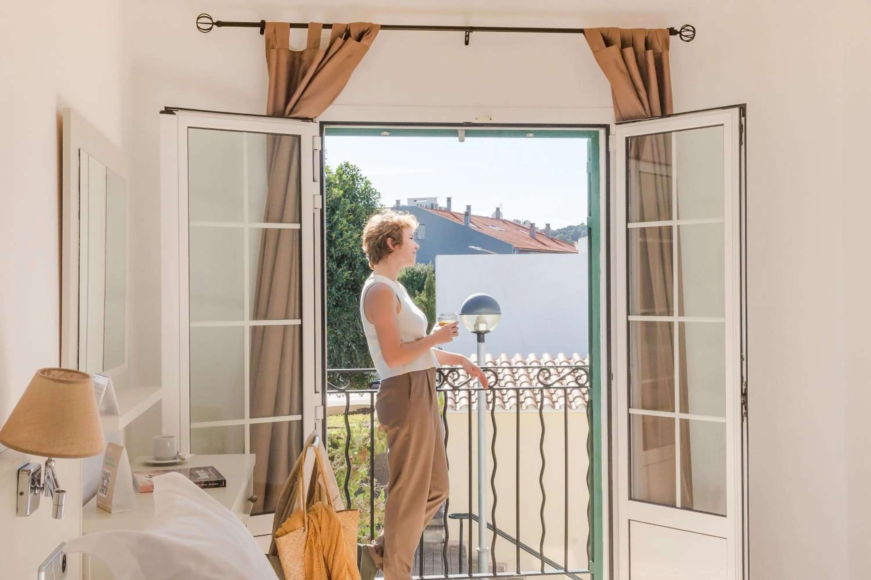 Street view in Hotel Jeni & Restaurant