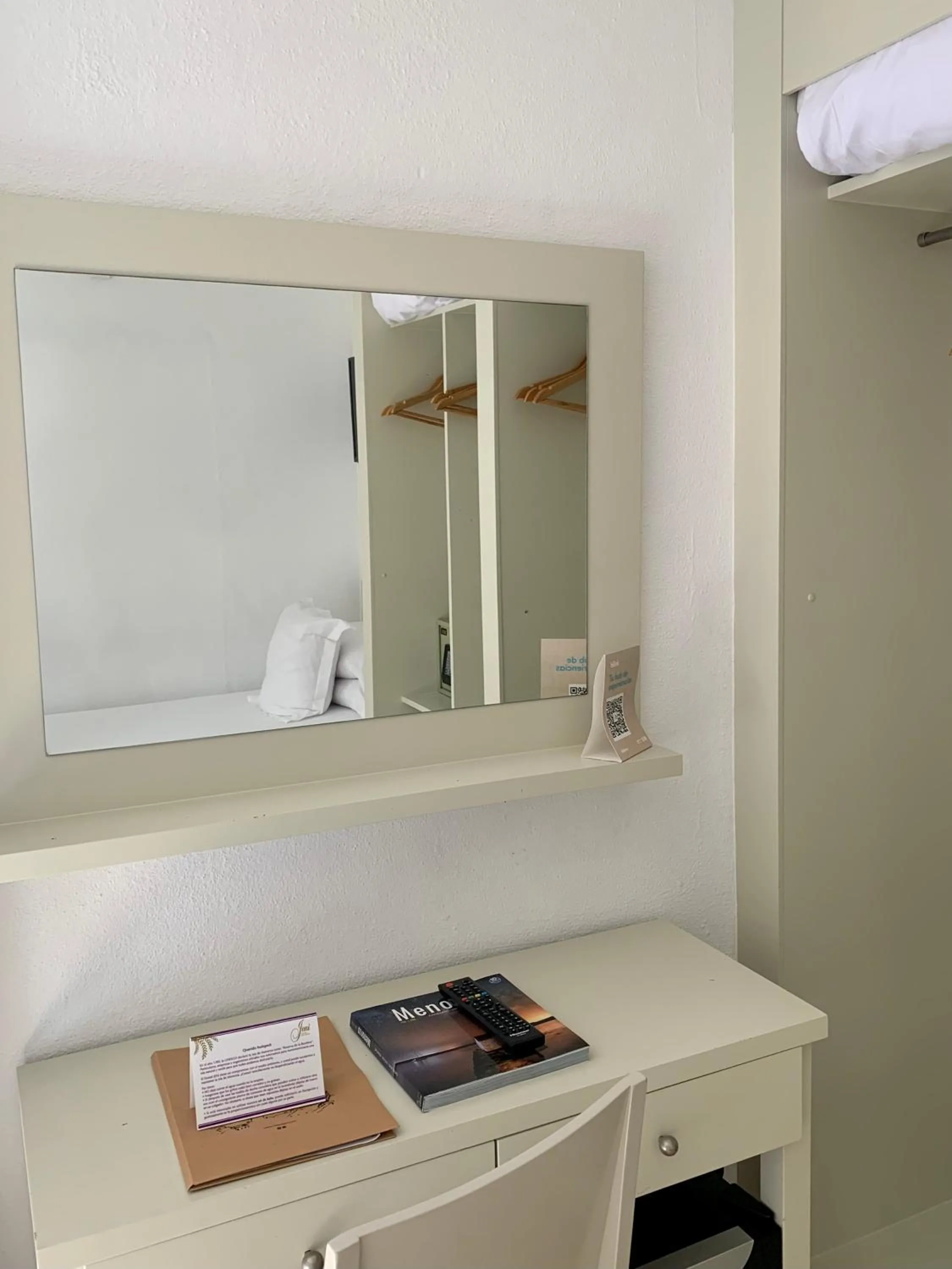 hair dresser in Hotel Jeni & Restaurant