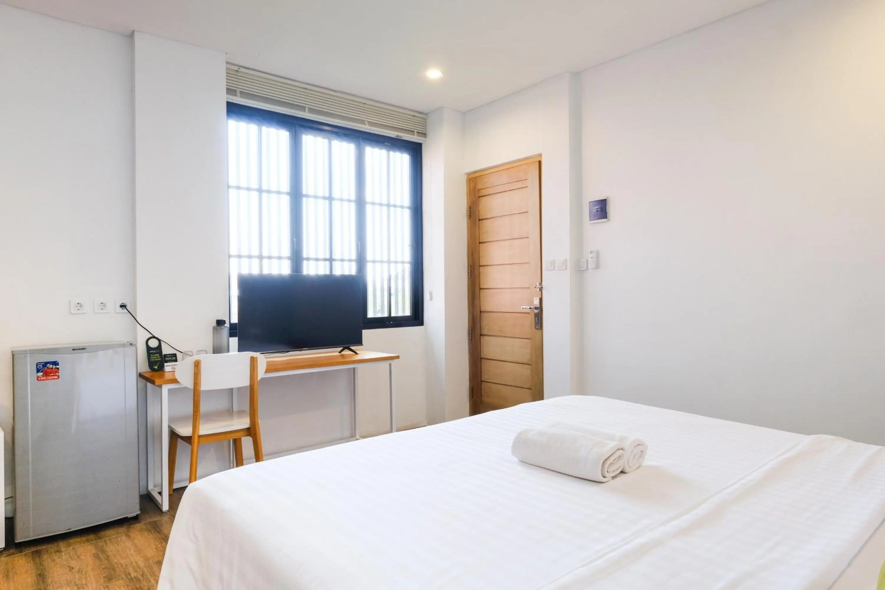 Bedroom, Bed in Urbanview Code Riverstay Yogyakarta