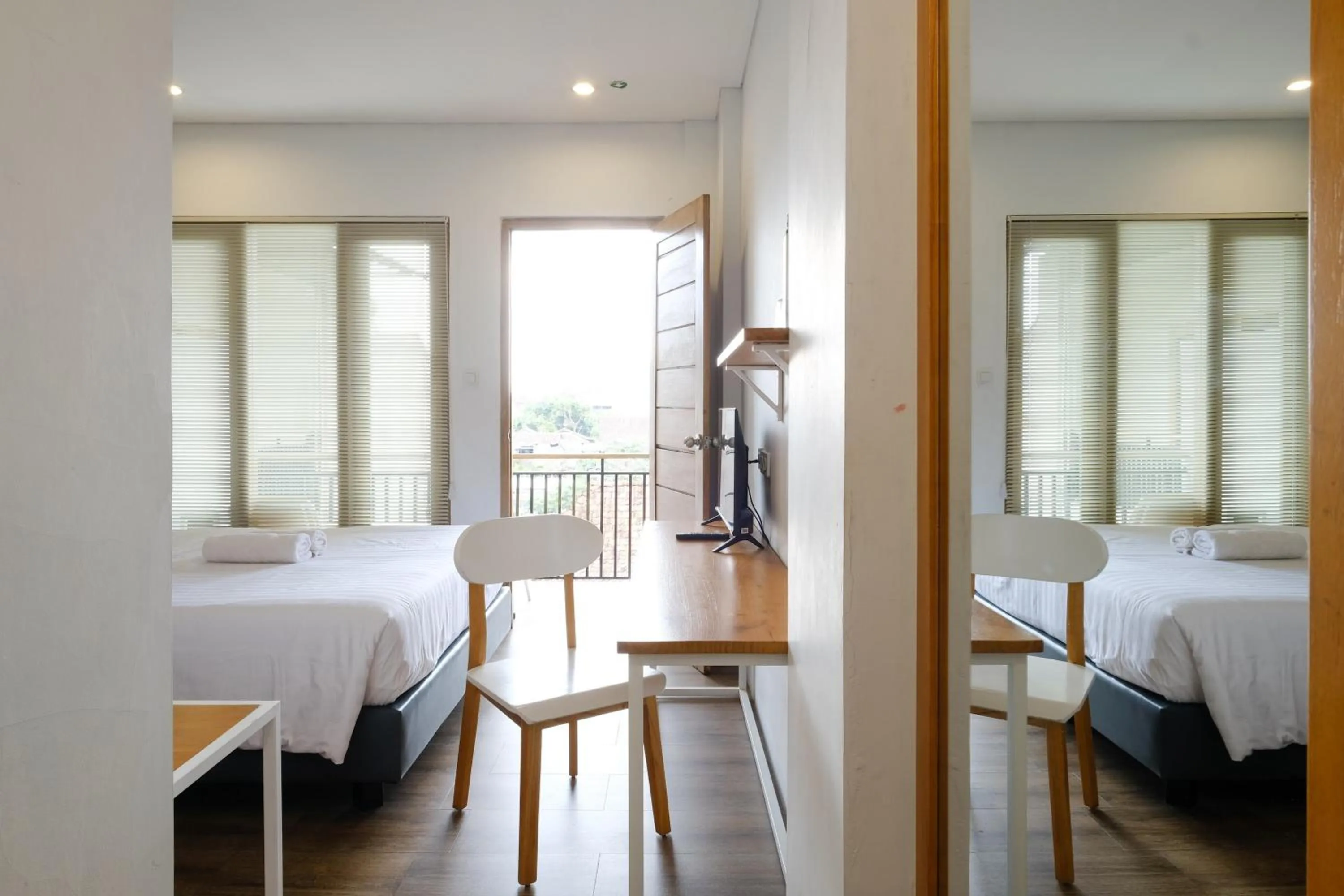 Bedroom, Bed in Urbanview Code Riverstay Yogyakarta