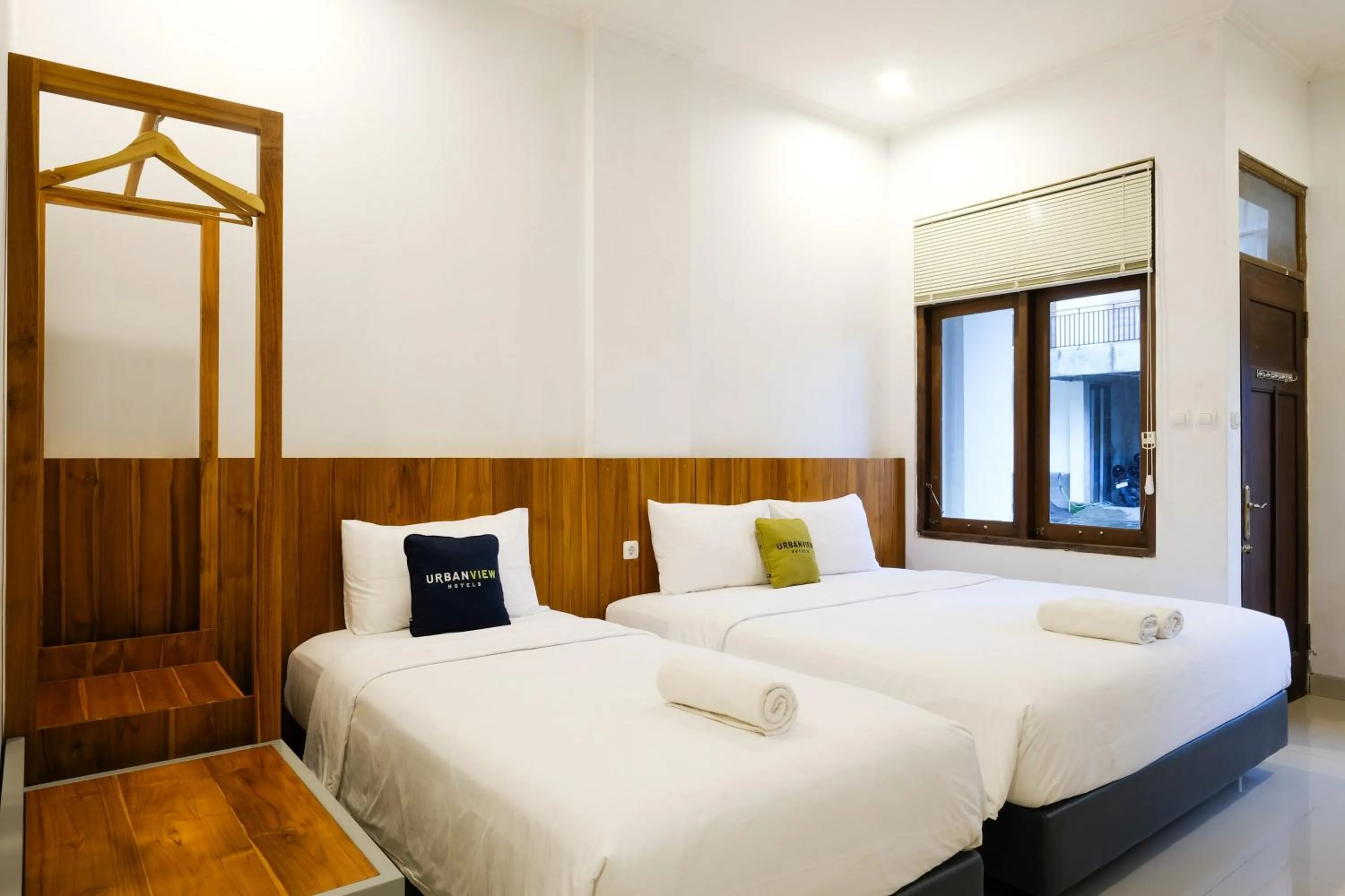 Bedroom, Bed in Urbanview Code Riverstay Yogyakarta