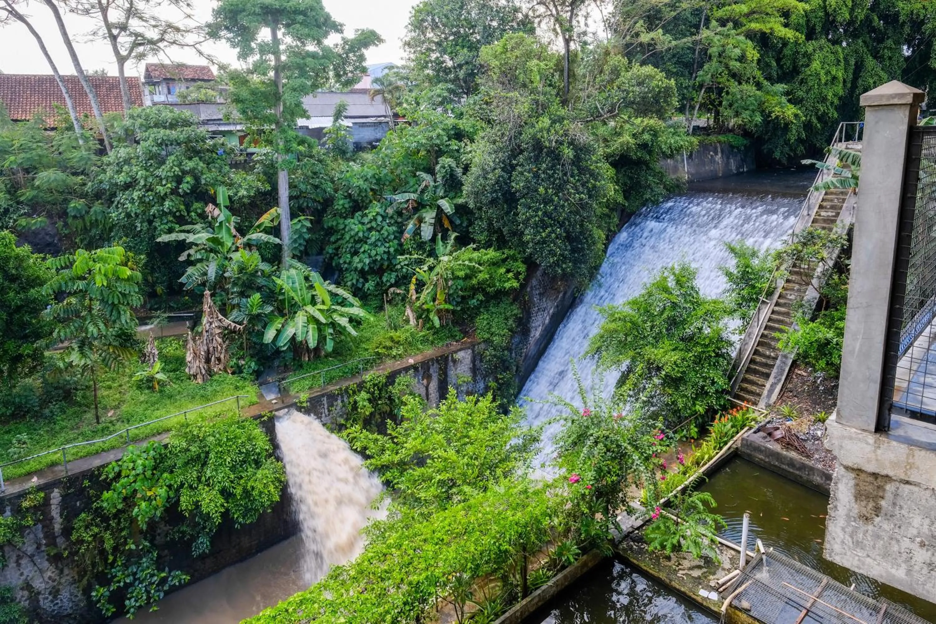 River view in Urbanview Code Riverstay Yogyakarta