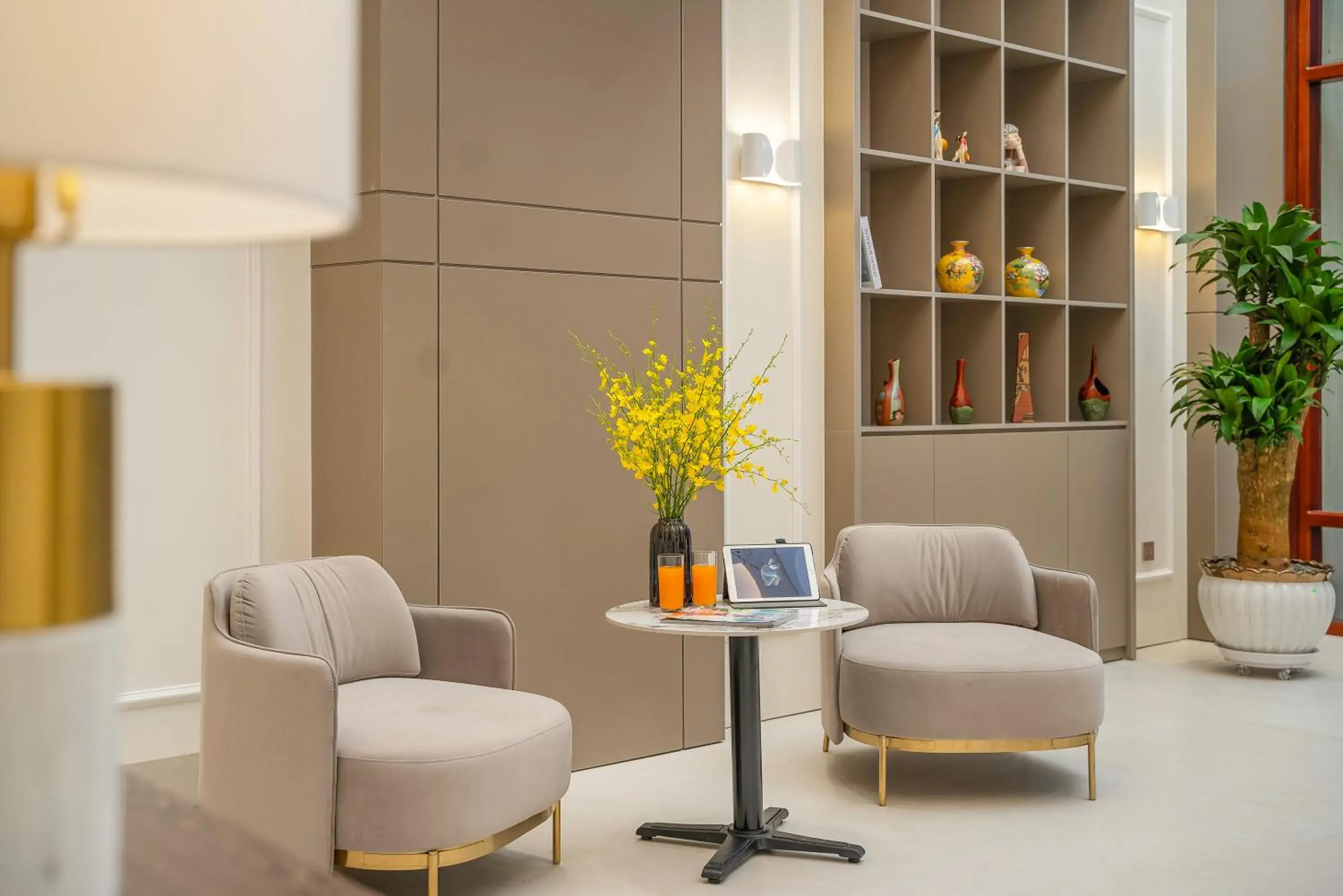 Living room in Gilson Hanoi Hotel Living room in Gilson Hanoi Hotel