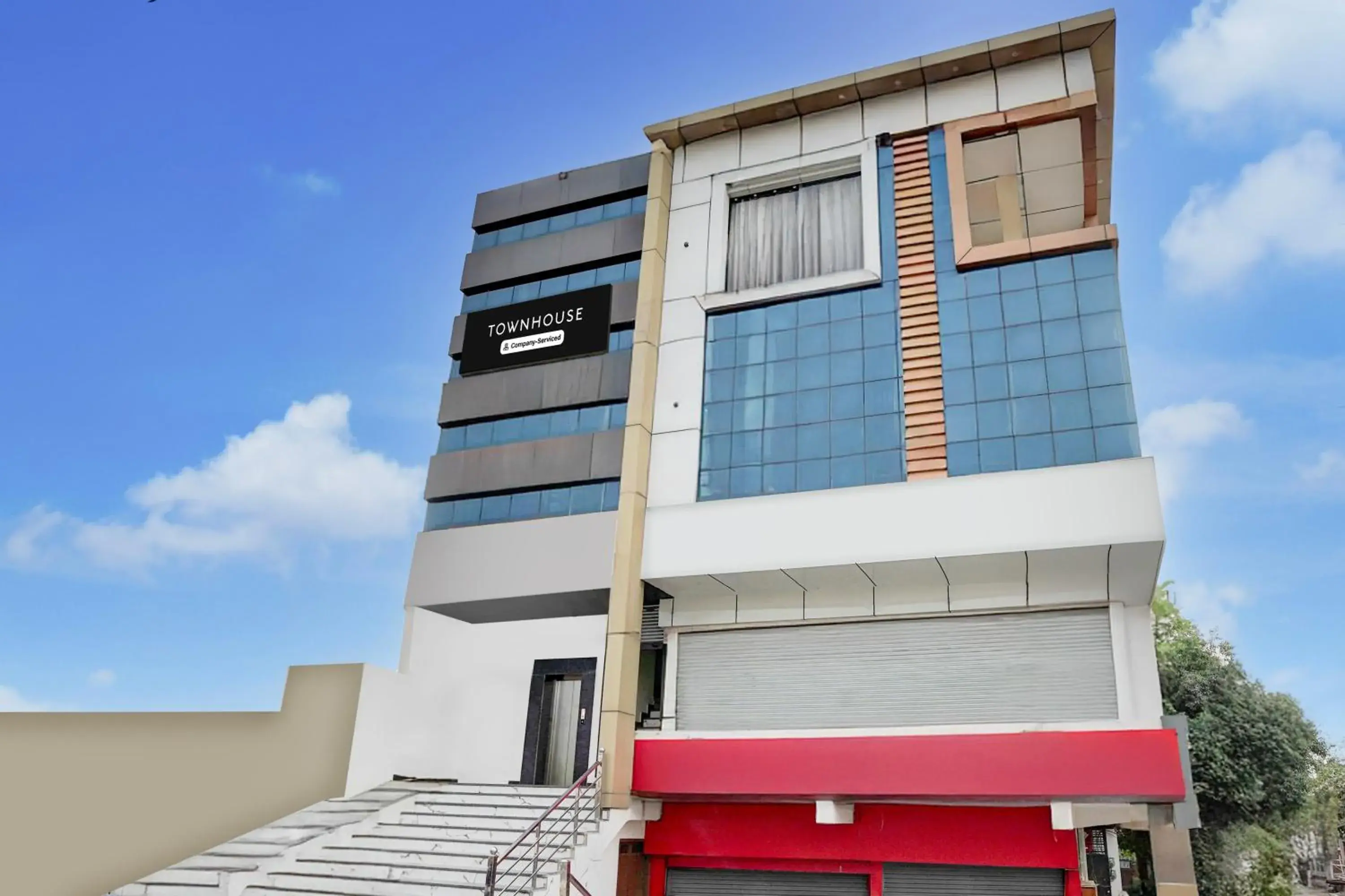 Facade/entrance in Super Townhouse Narholi Bridge Mathura Facade/entrance in Super Townhouse Narholi Bridge Mathura