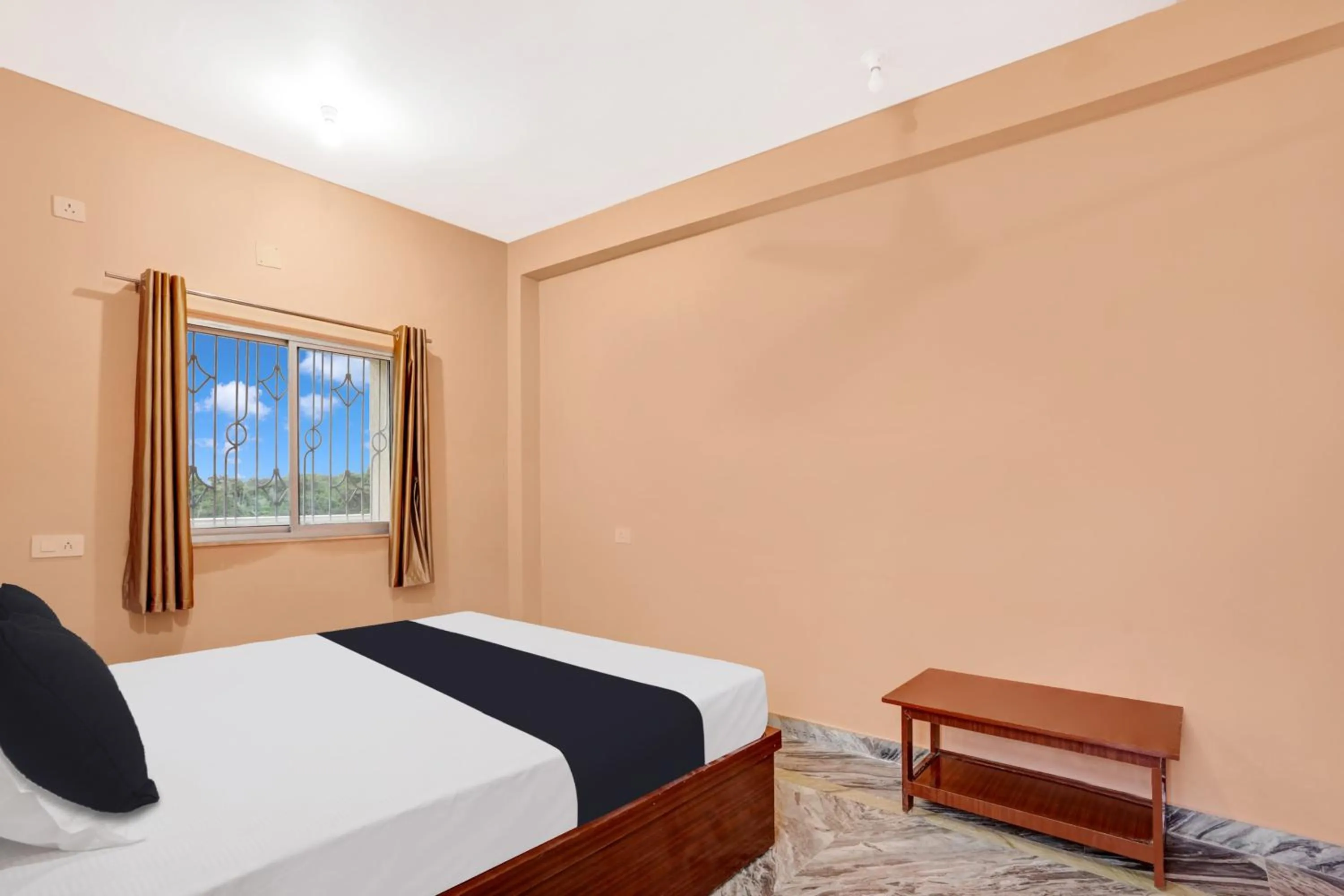 Facade/entrance in Hotel O Mayur Residency