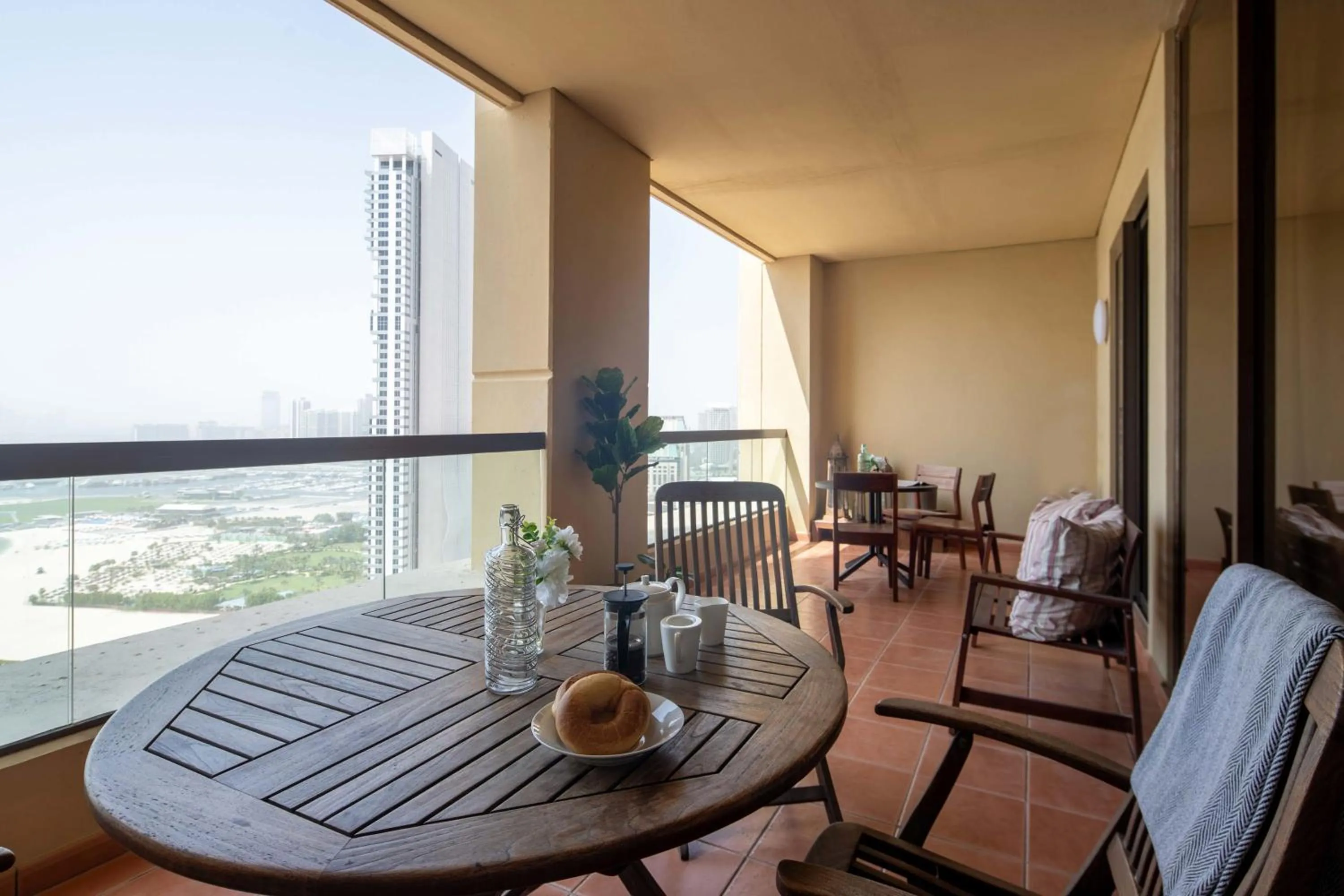 Frank Porter - Sadaf 6