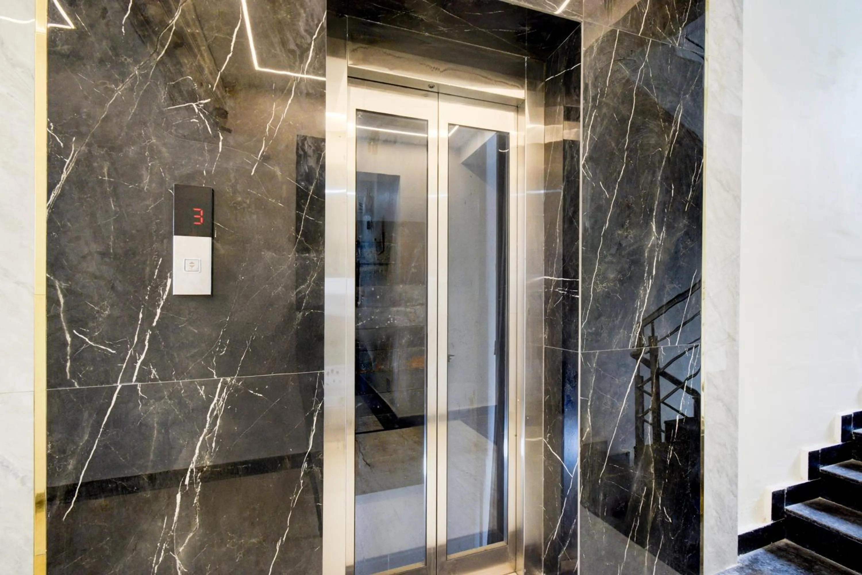 Lobby or reception in Super Townhouse Oak Nagole Metro Station Formerly Saka Arcade