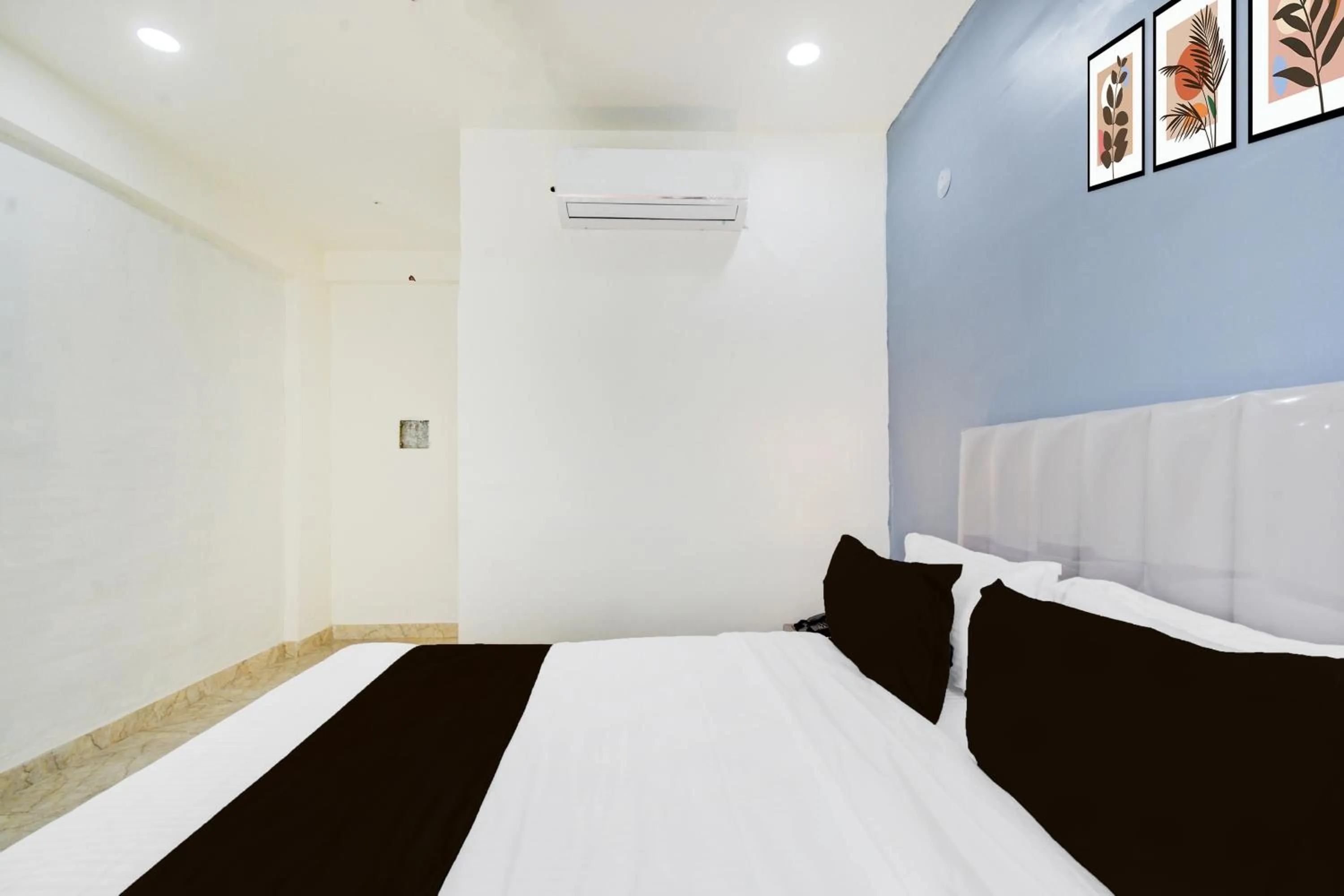 Bedroom, Bed in Super Townhouse Oak Nagole Metro Station Formerly Saka Arcade