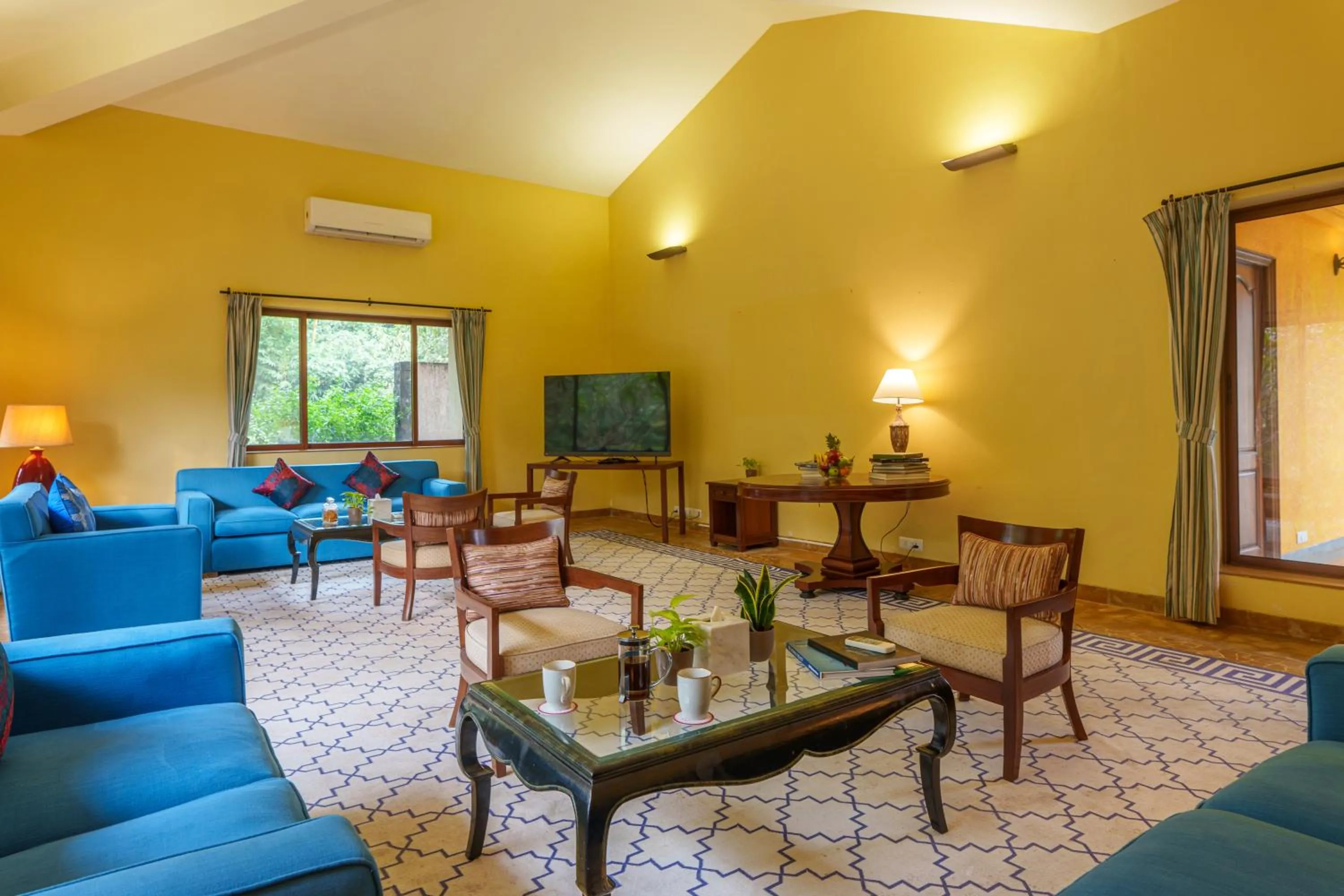 Living room in amã Stays & Trails Kihim Courtyard, Alibag