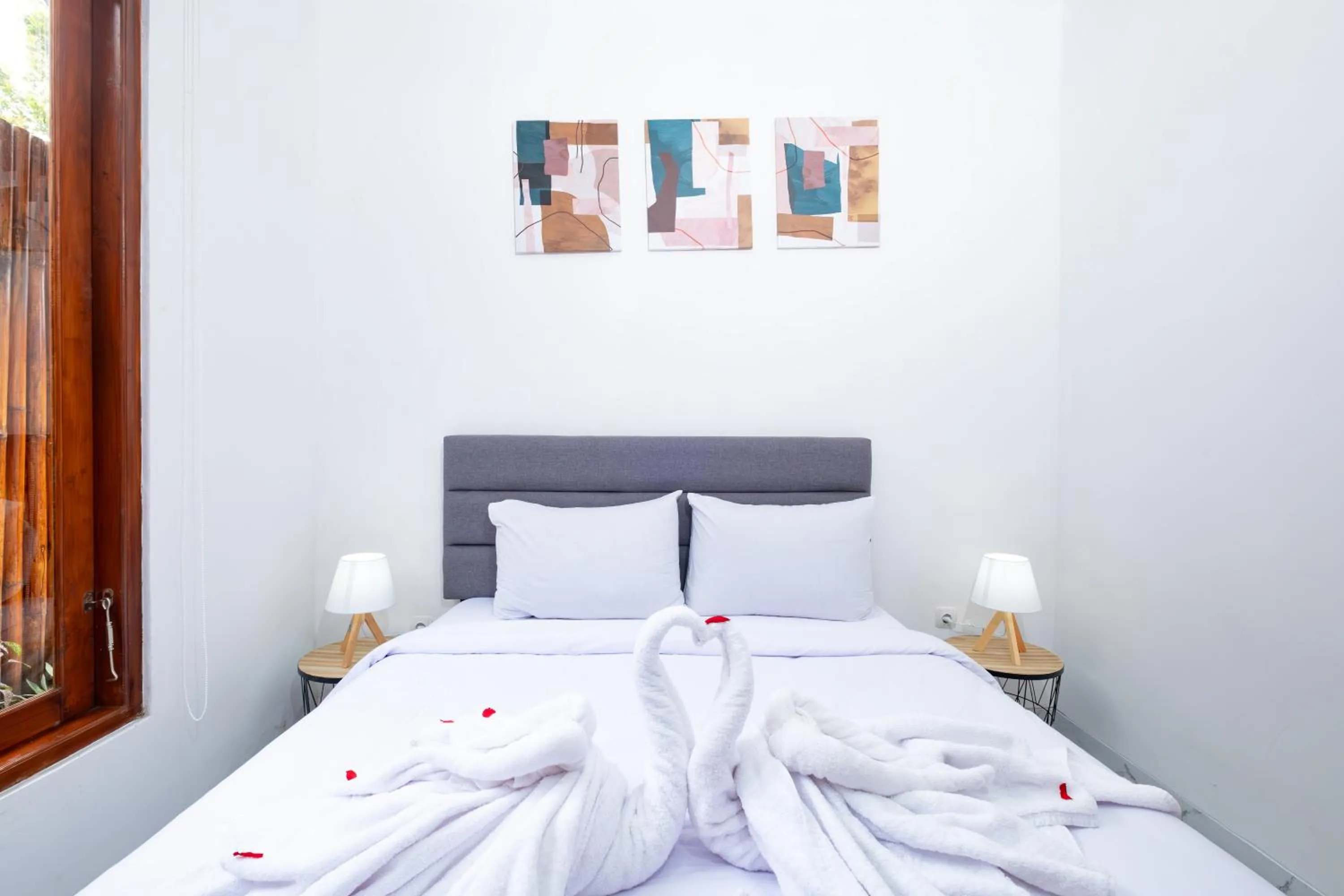 Bed in Villa Kayu Amertha