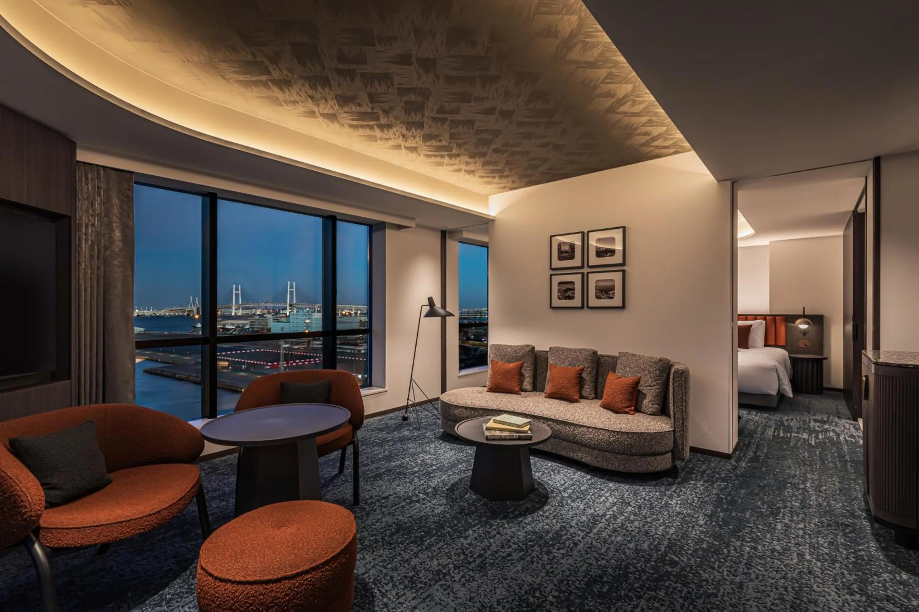 Living room in The Gate Hotel Yokohama by Hulic