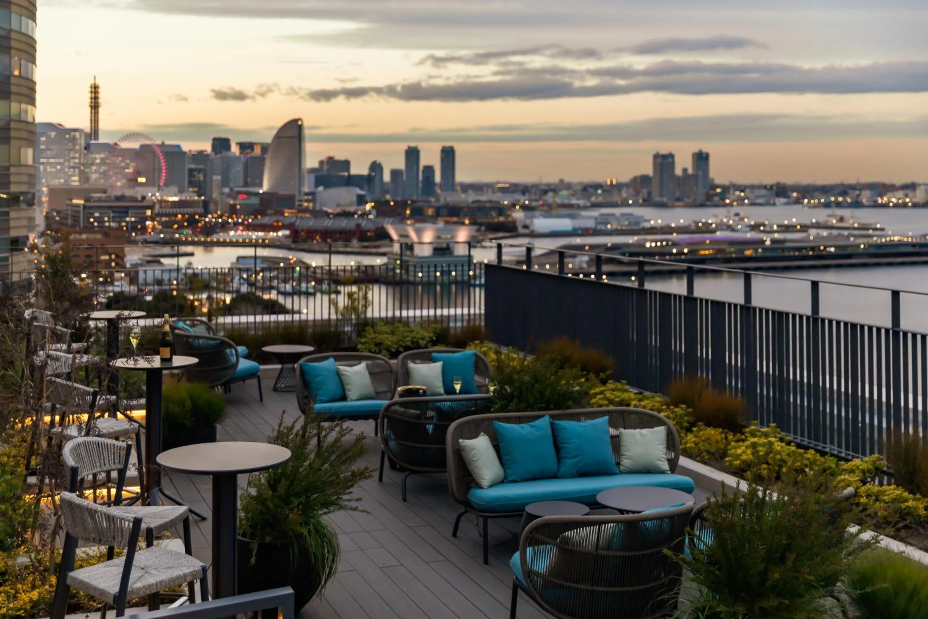 Balcony/Terrace in The Gate Hotel Yokohama by Hulic