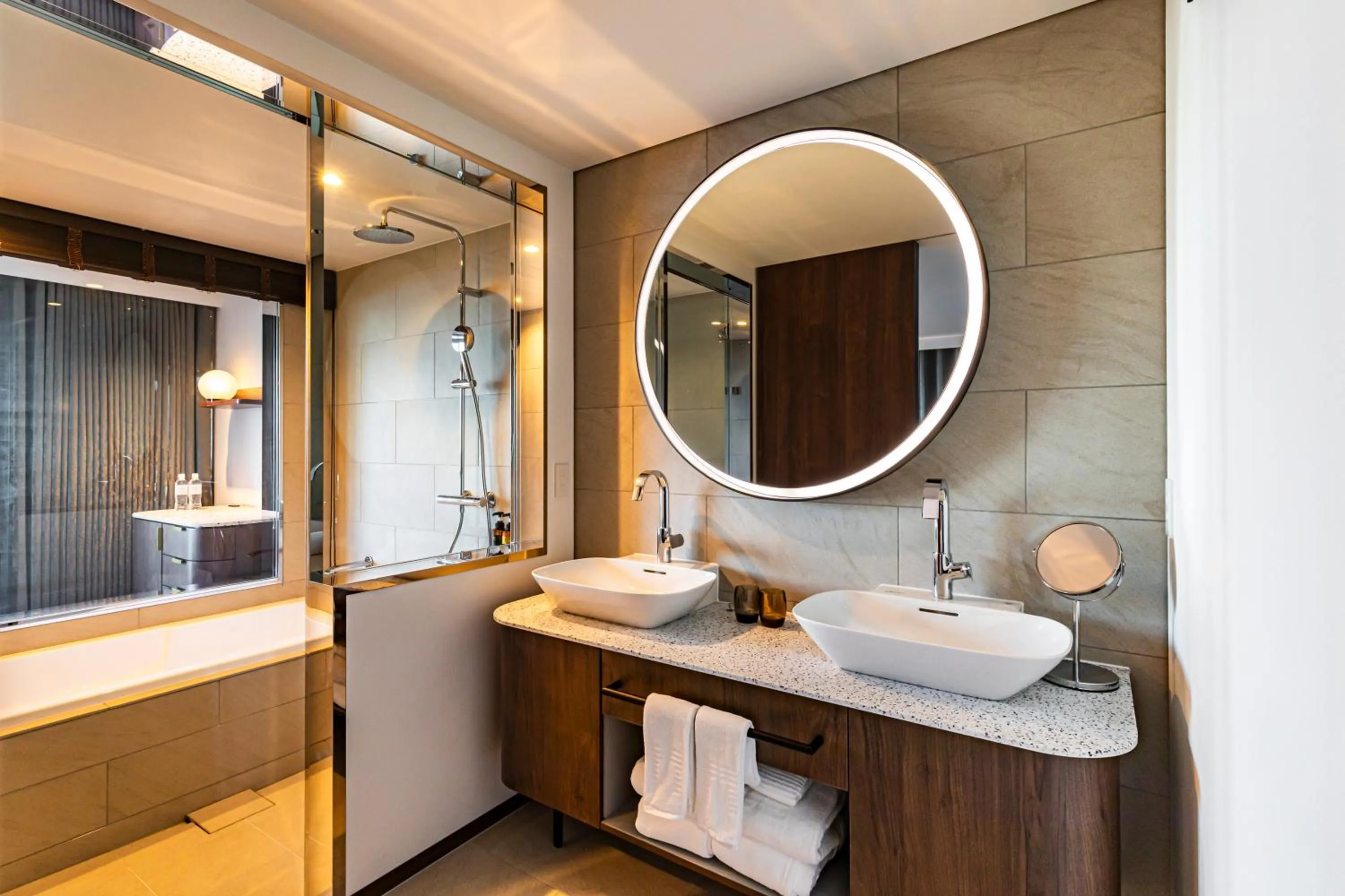 Shower in The Gate Hotel Yokohama by Hulic