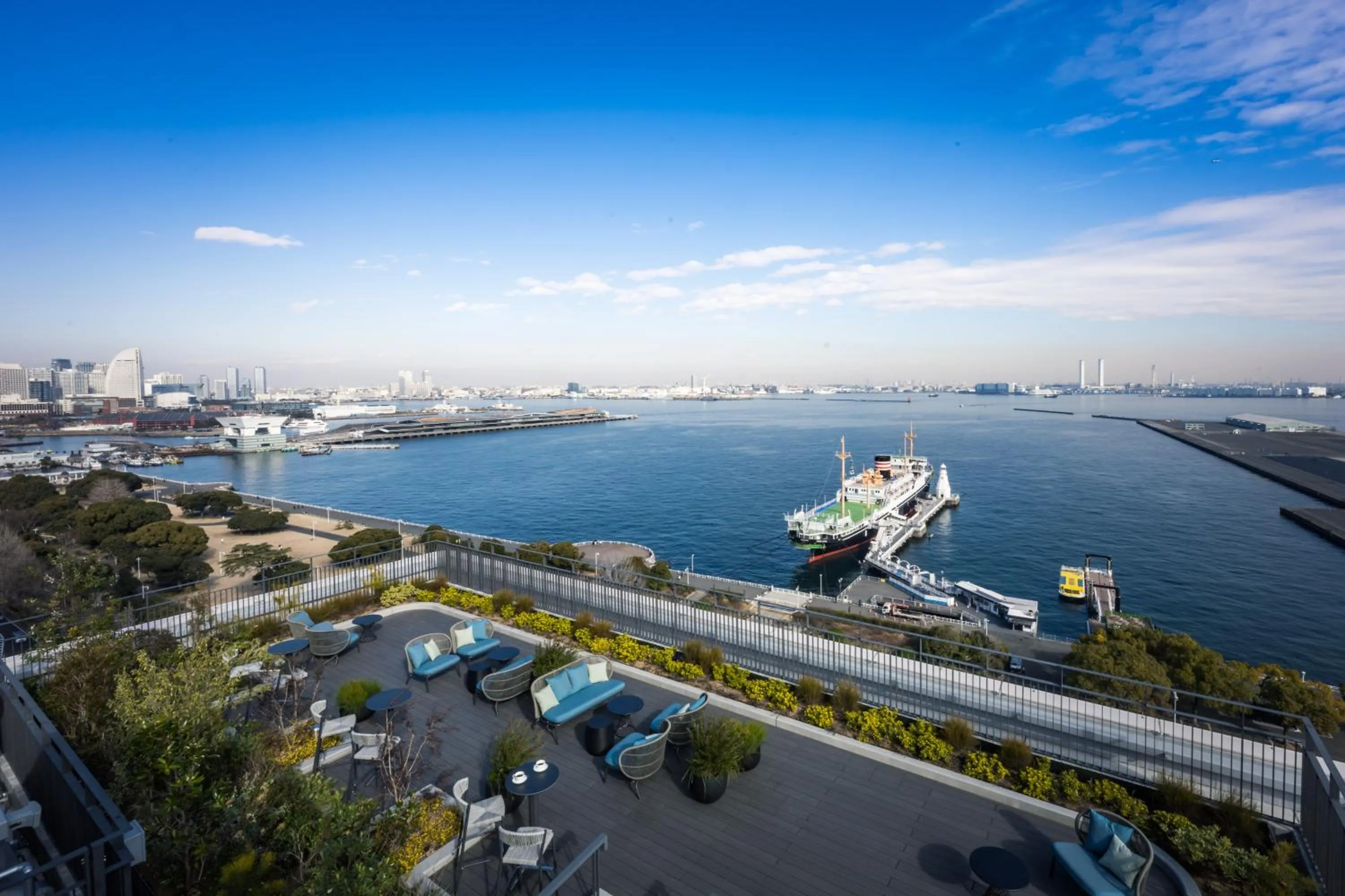 Balcony/Terrace in The Gate Hotel Yokohama by Hulic