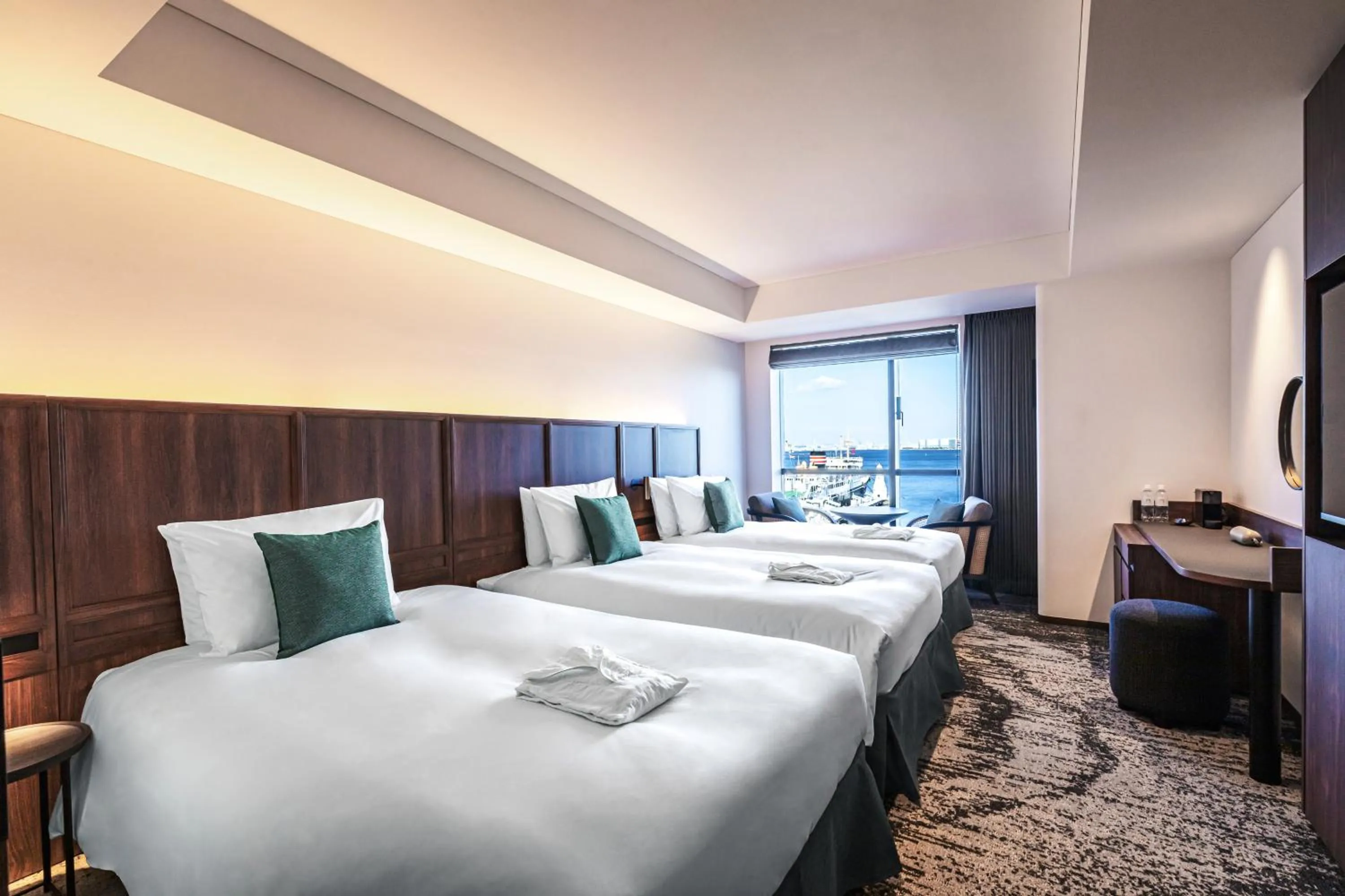 Bed in The Gate Hotel Yokohama by Hulic