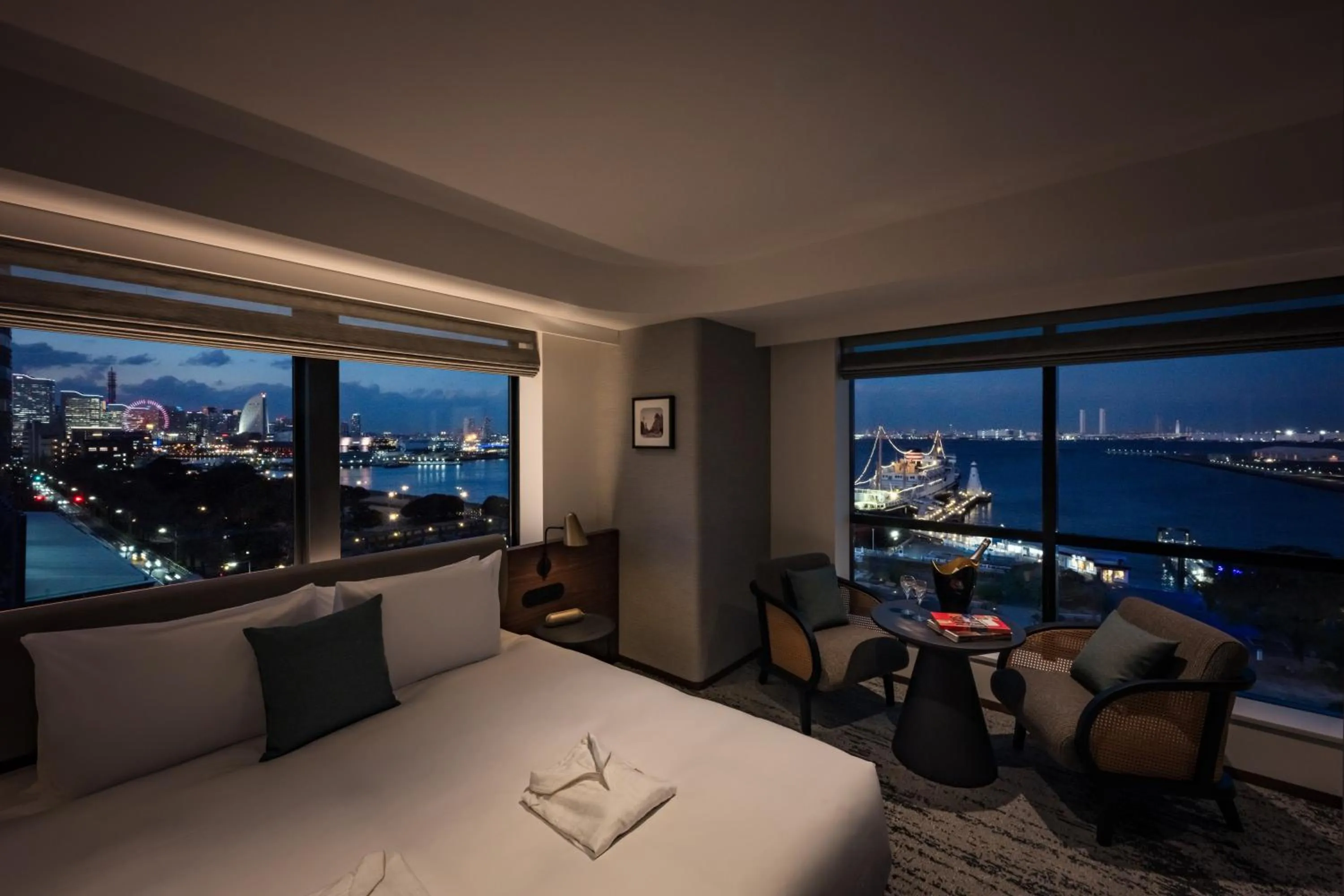 Night, Bed in The Gate Hotel Yokohama by Hulic