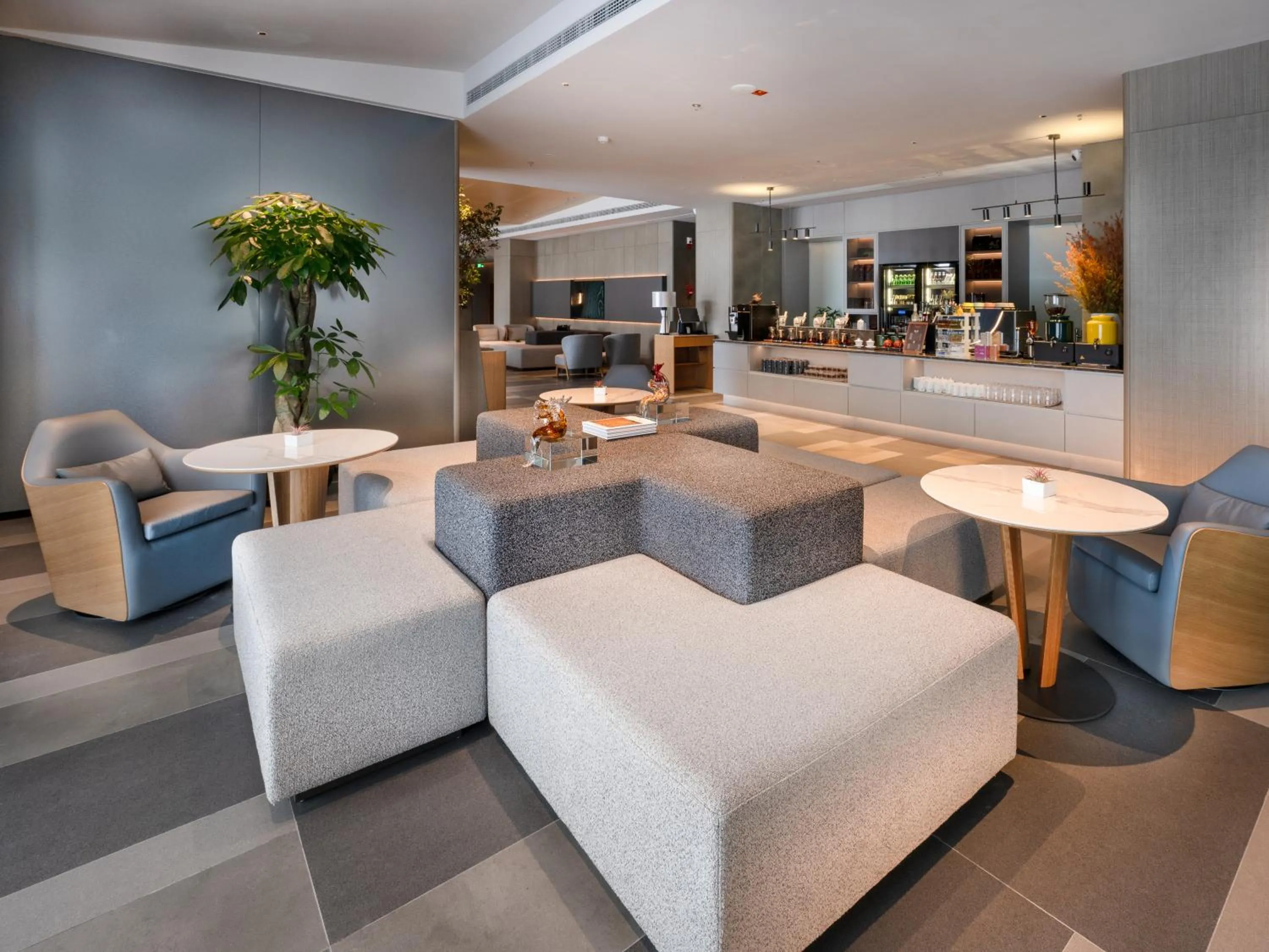 Lounge or bar in Pagoda Hotel Hangzhou Zijingang