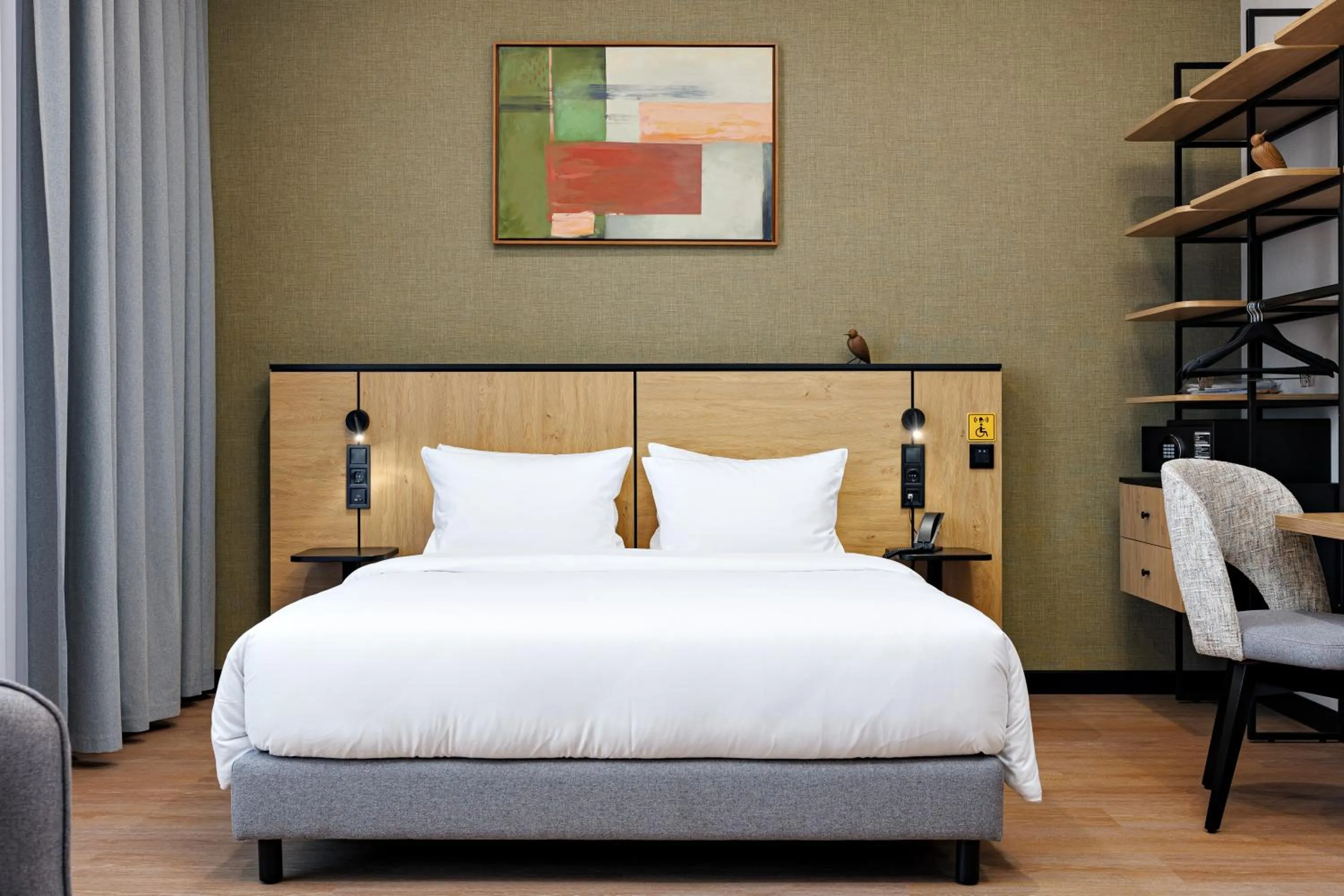 Bedroom, Bed in TULIP Residences Lviv