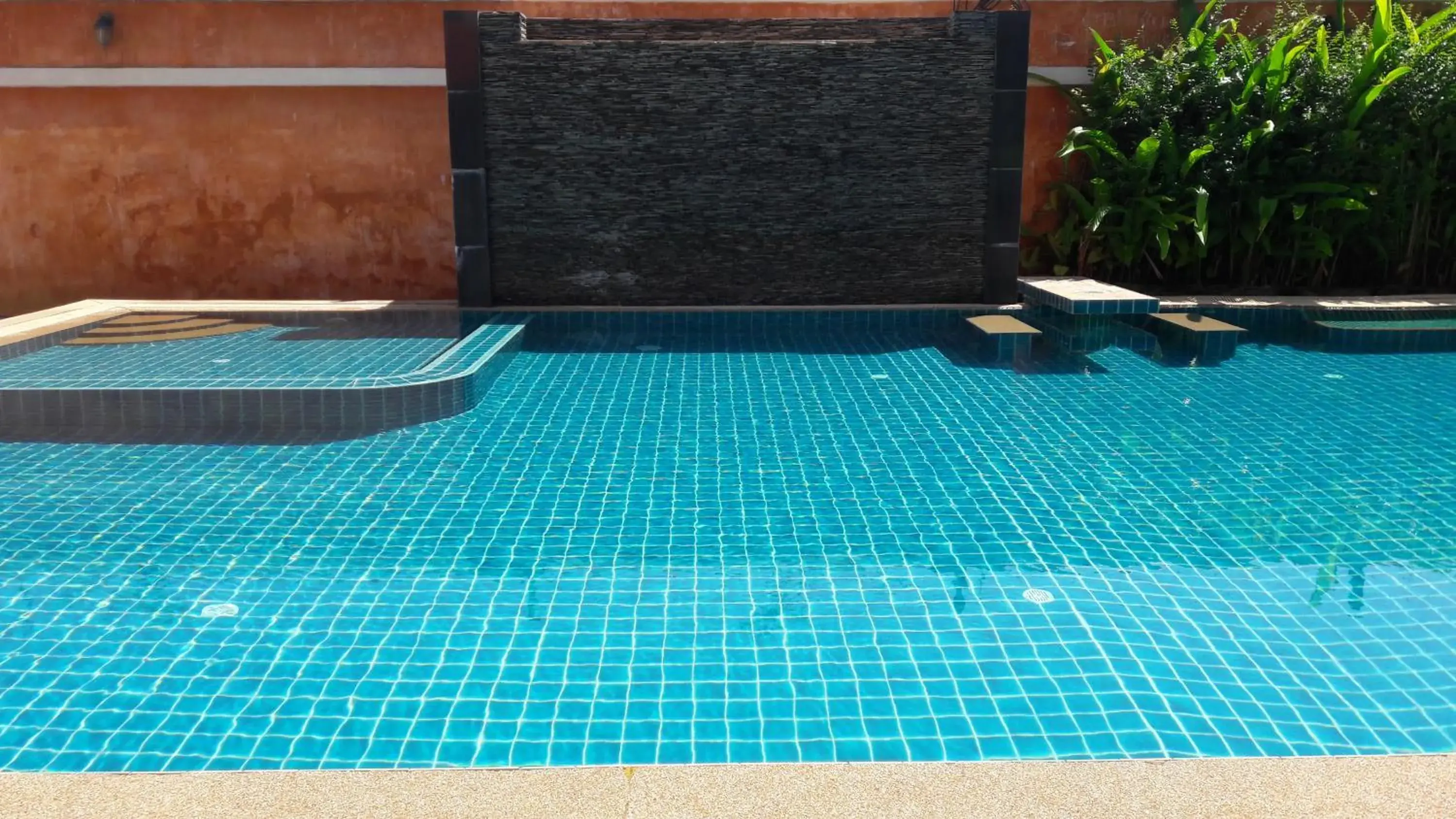 Swimming pool in Grandsmile Wellness Resort Swimming pool in Grandsmile Wellness Resort