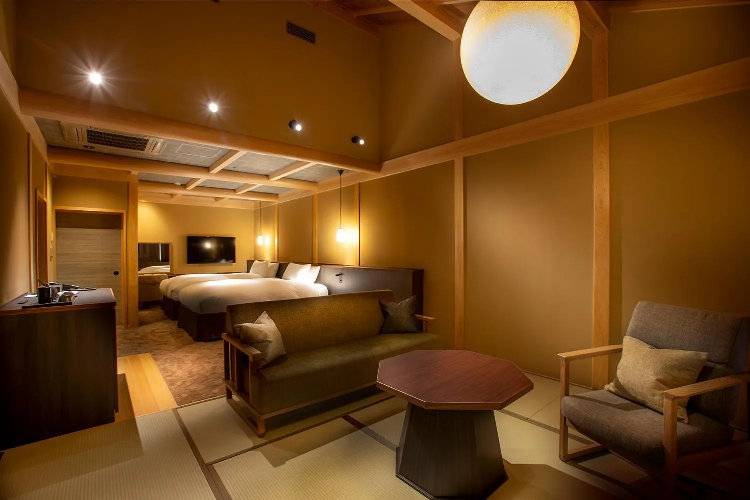 Photo of the whole room, Bed in Hotel Utano Kyoto Besho