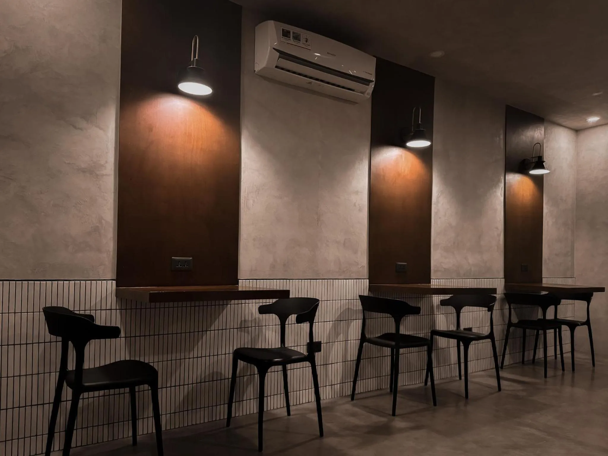 Communal lounge/ TV room in Yamato Hostel