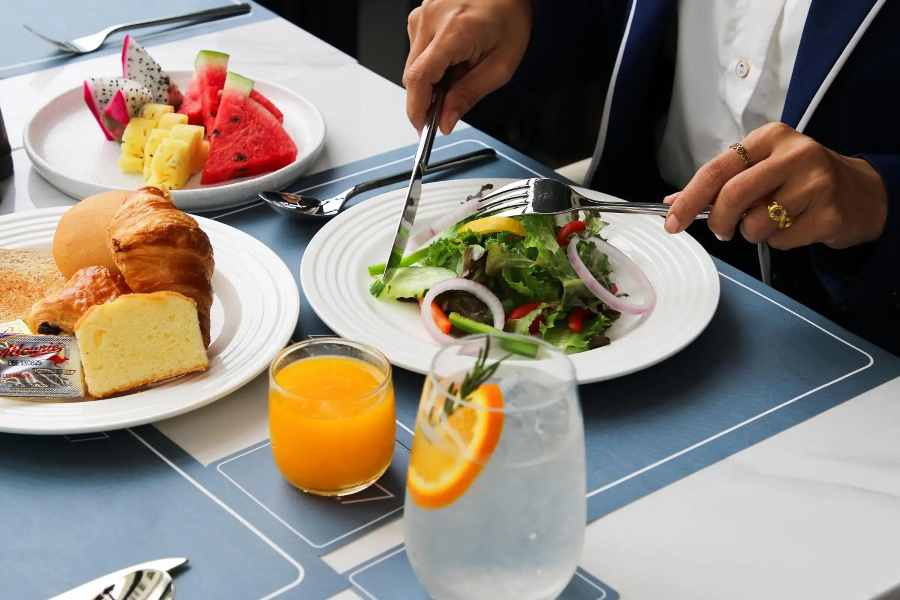 Breakfast in GM Estate Hotel and Executive Apartments, Bangkok Sukhumvit 20 Breakfast in GM Estate Hotel and Executive Apartments, Bangkok Sukhumvit 20