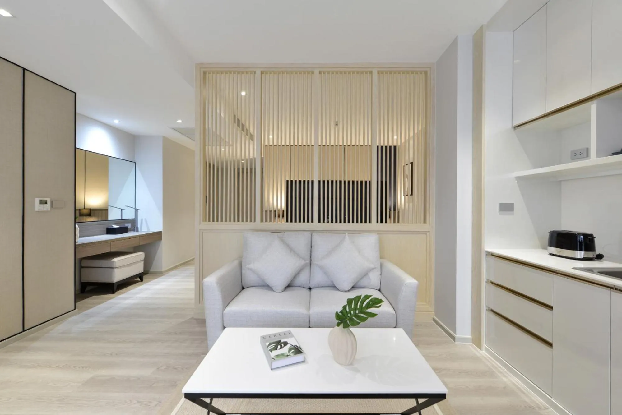 Living room in GM Estate Hotel and Executive Apartments, Bangkok Sukhumvit 20