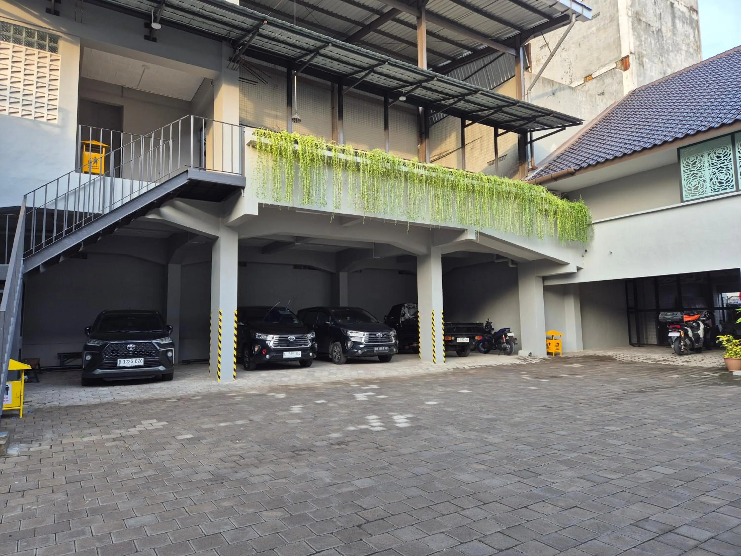 Parking in Hotel Anda
