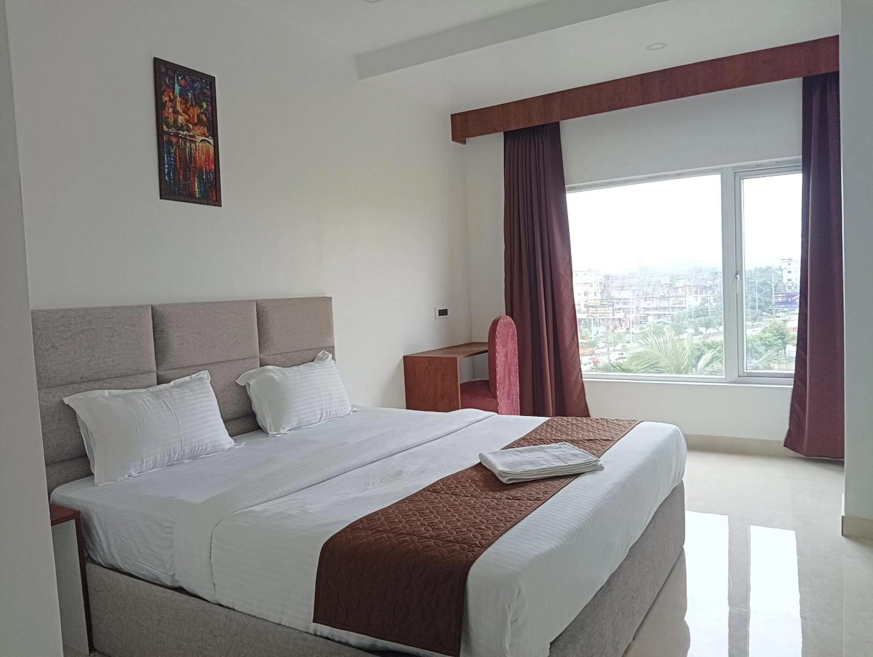 Bed in Hotel RKD Inn