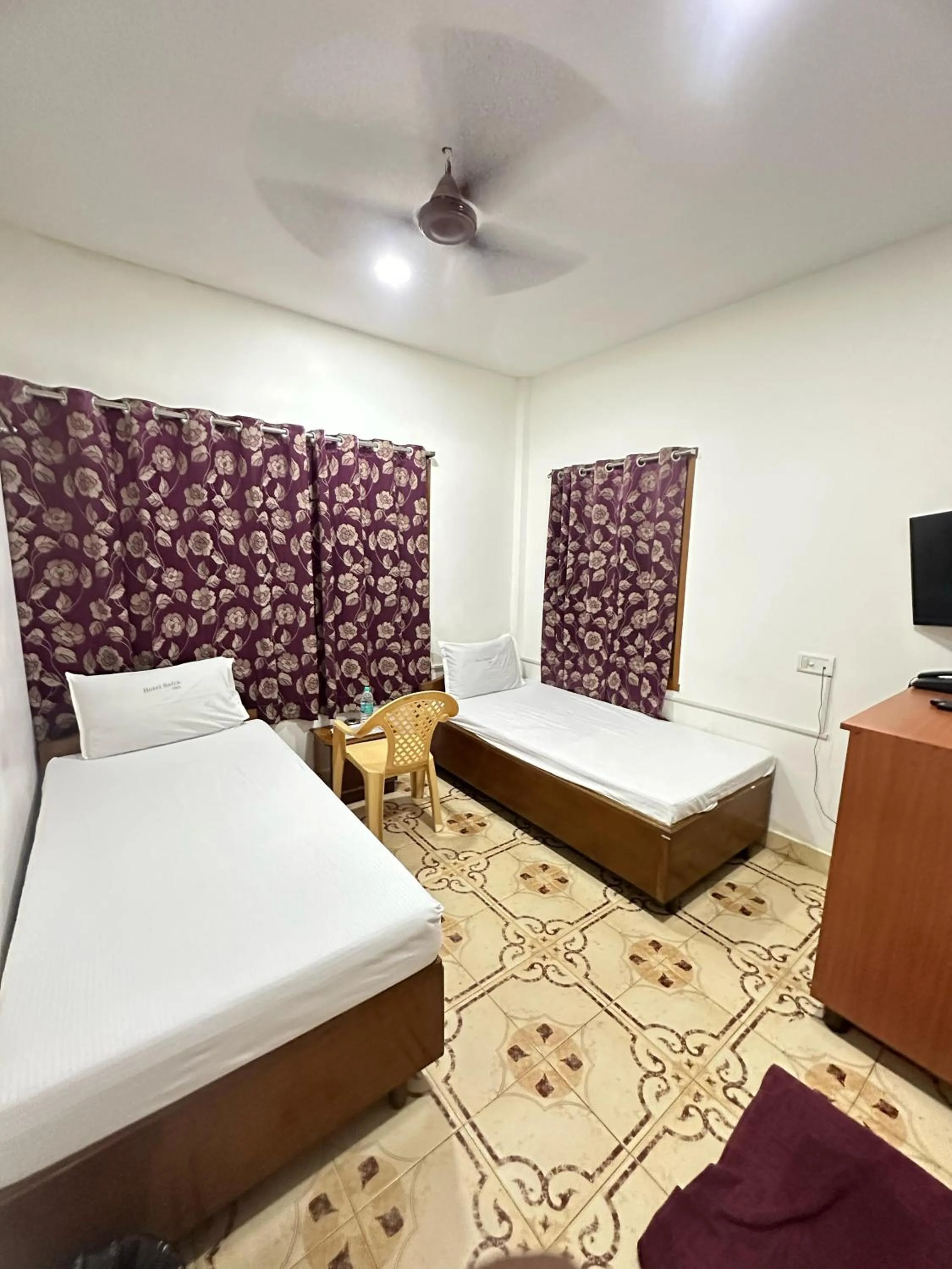 Bedroom, Bed in Hotel Safra