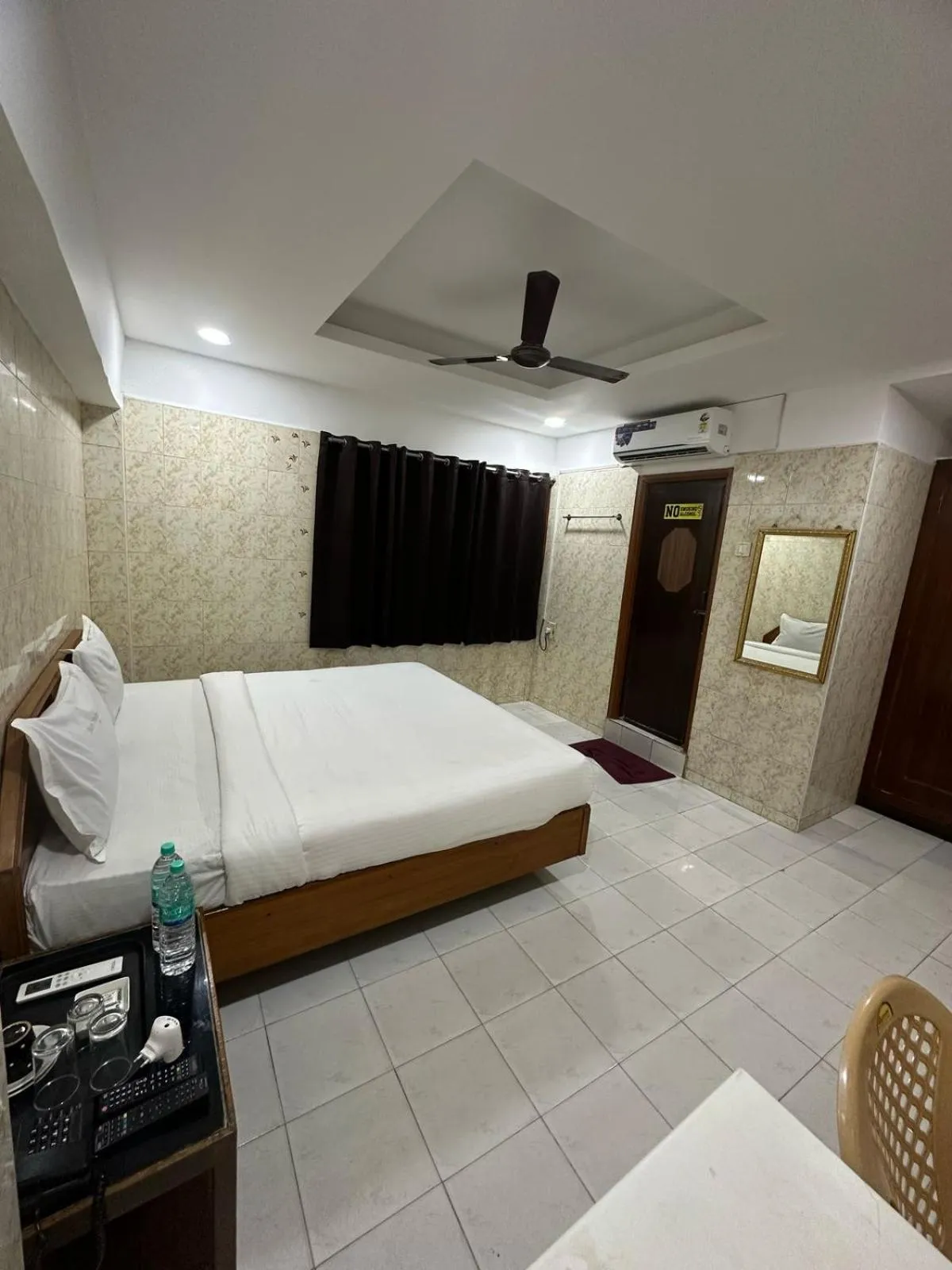 Bedroom, Bed in Hotel Safra