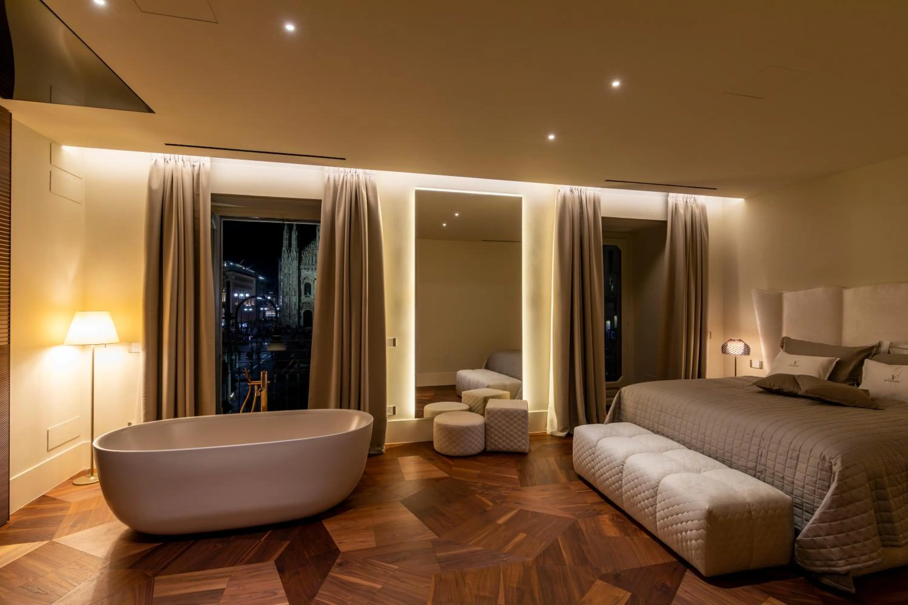 Bed in AF Duomo - Milano Luxury Suites