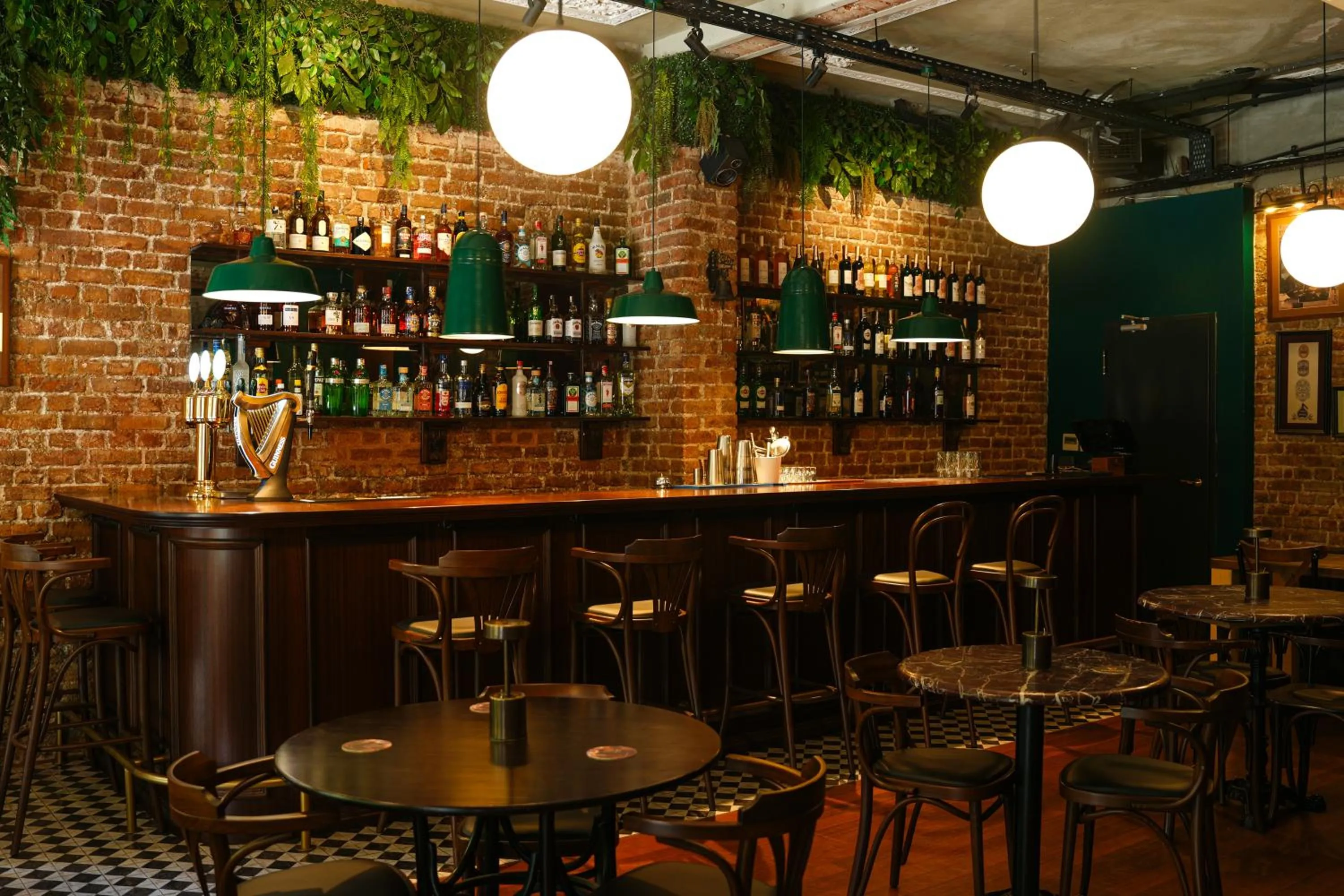 Lounge or bar in Ansen Hotel and Suites