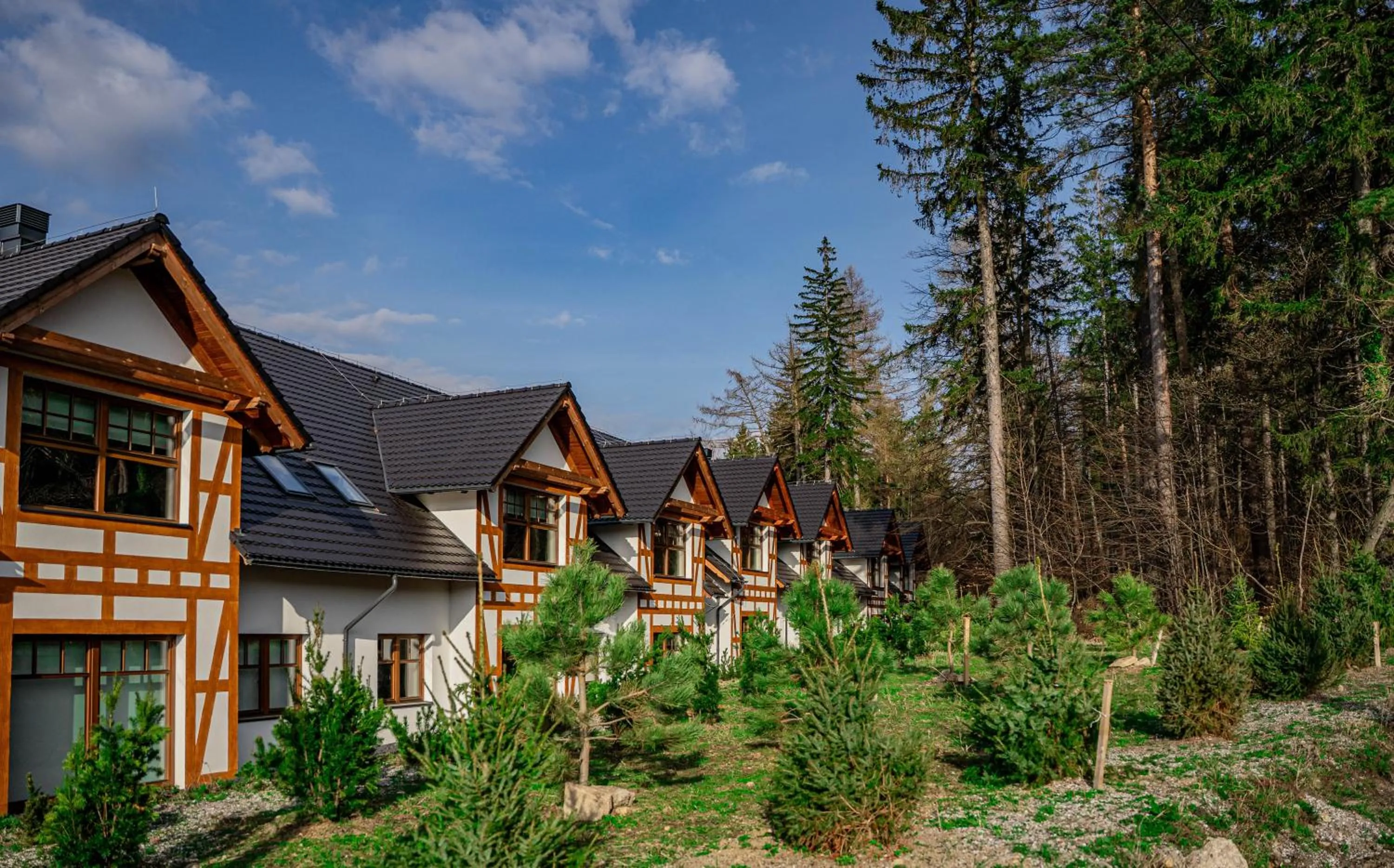 Property building in Osada Seidorf