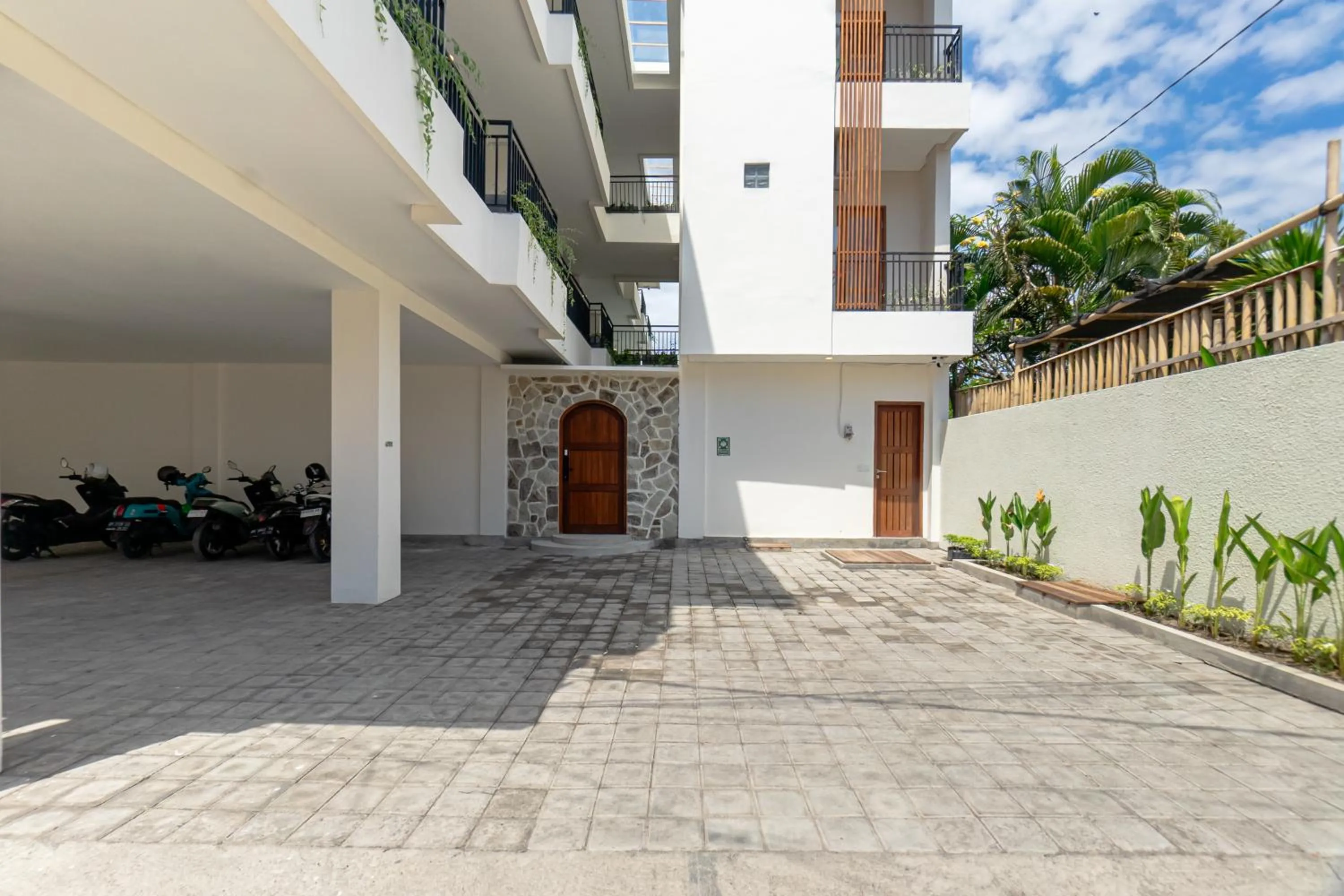 Parking in Kelaya Guesthouse