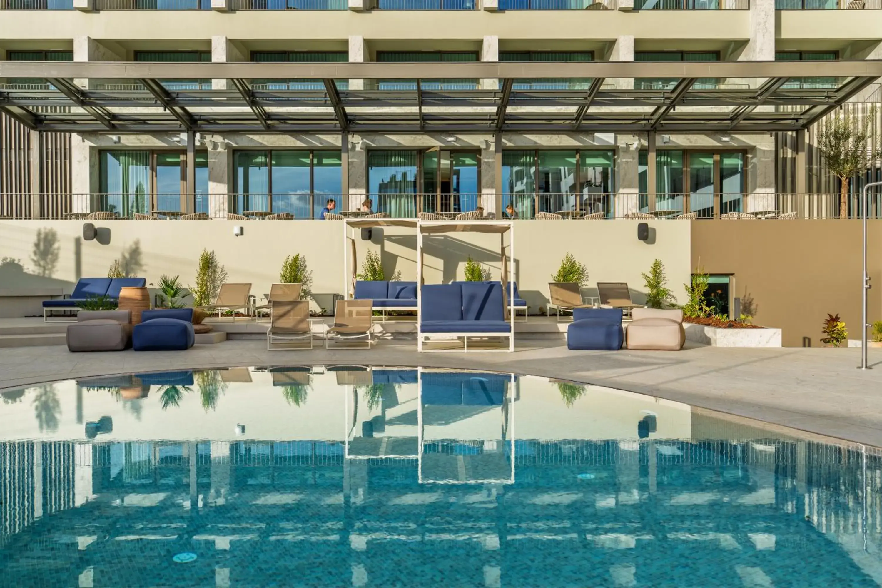 Swimming pool in The Editory Ocean Way Funchal Swimming pool in The Editory Ocean Way Funchal