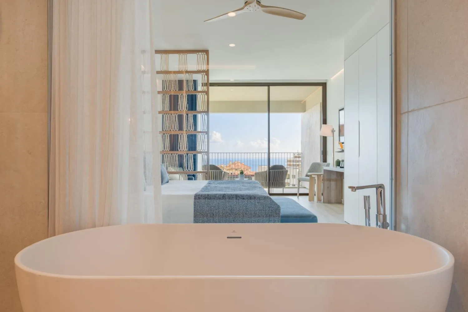 View (from property/room), Bed in The Editory Ocean Way Funchal