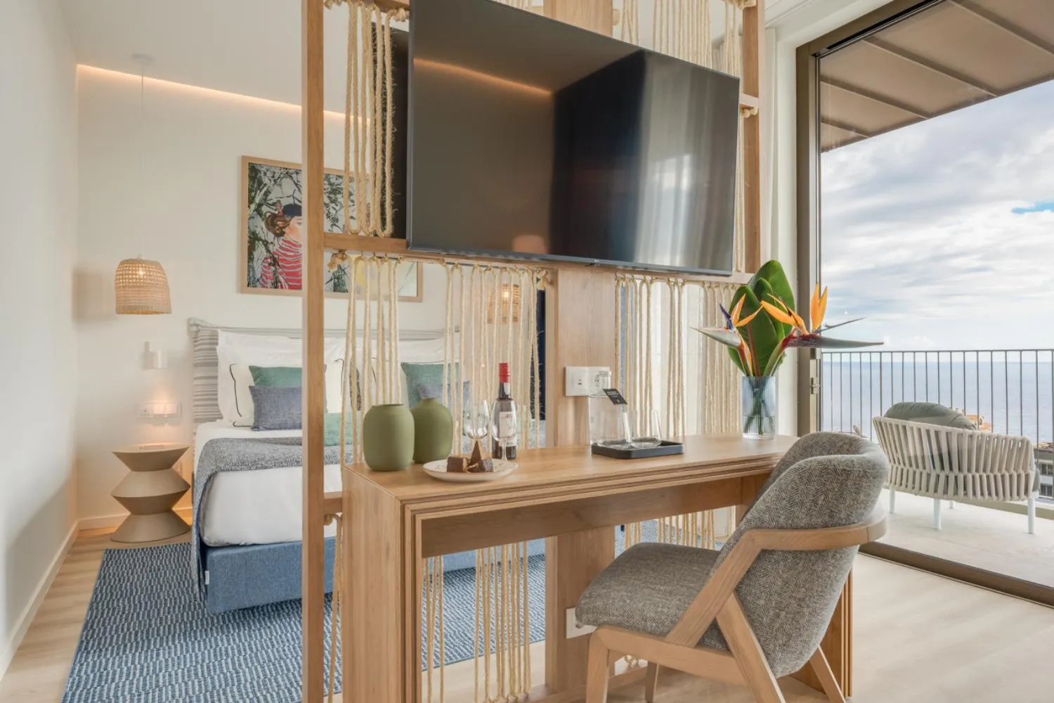 Seating area in The Editory Ocean Way Funchal