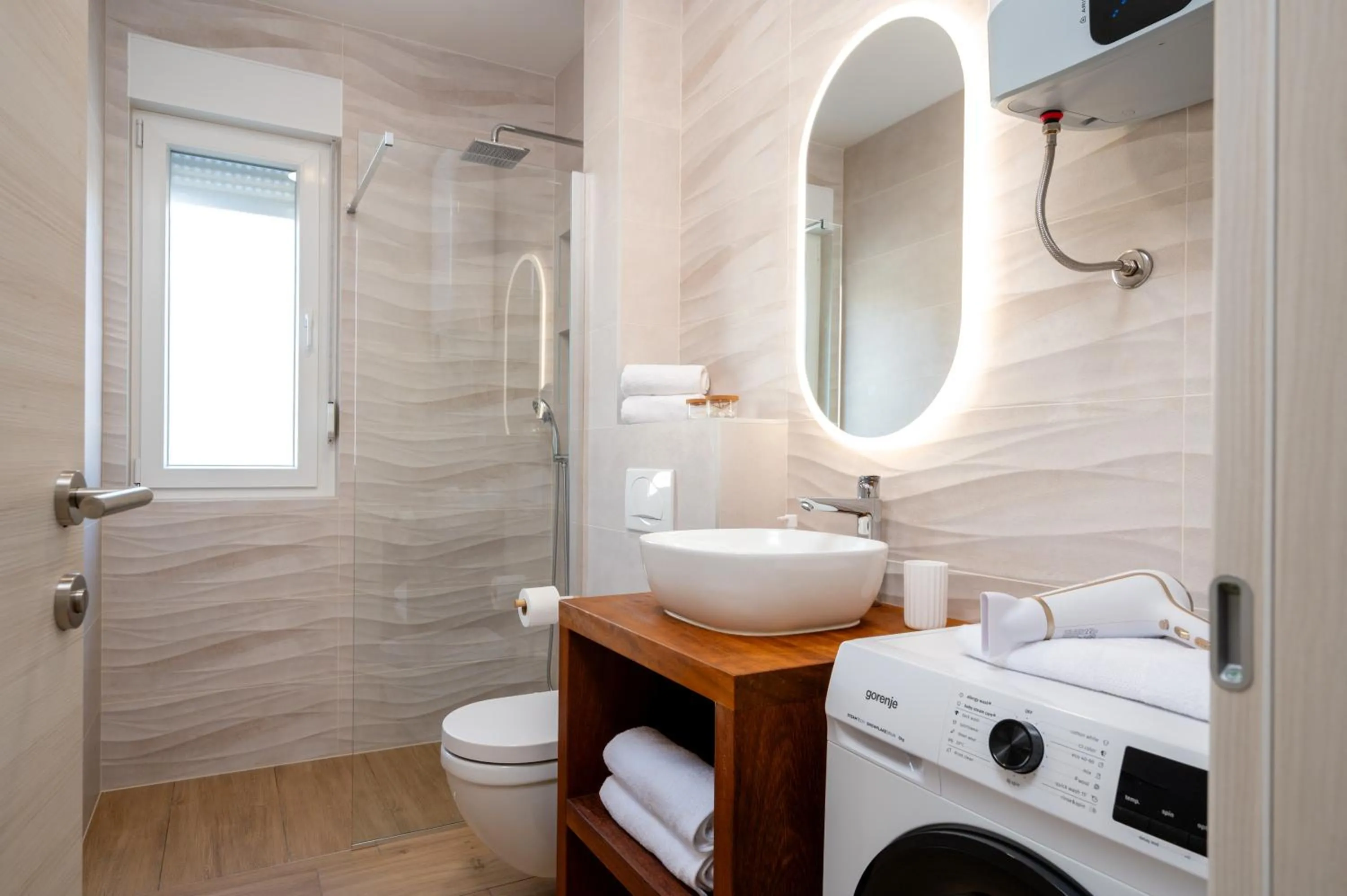 Shower in Apartment SarAna Trogir