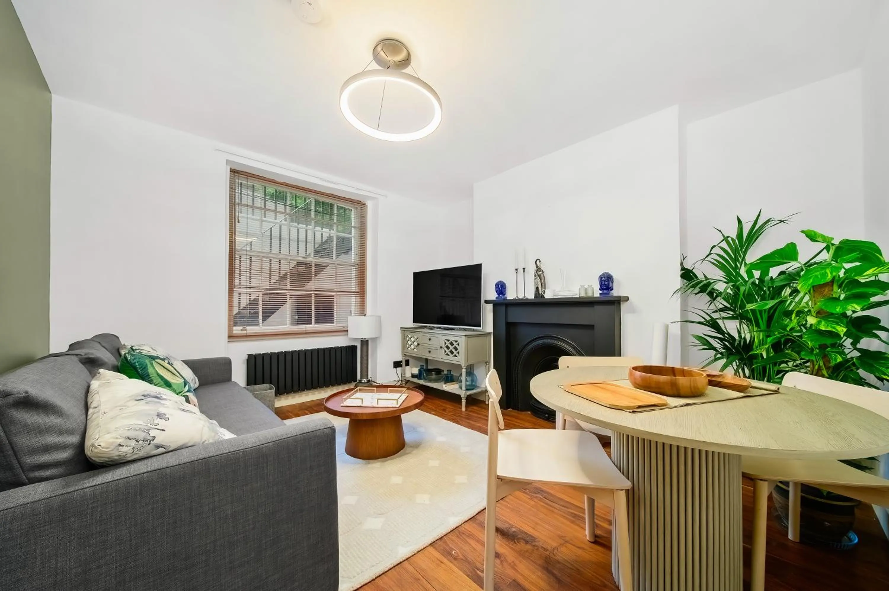 Marble Arch Stylish Abode