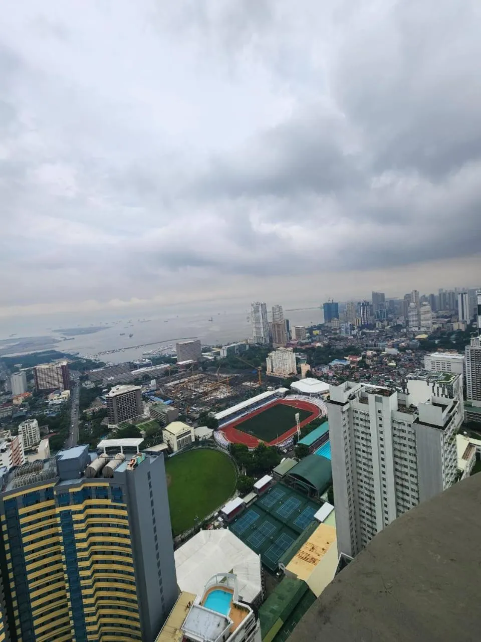 Nordic Rsquare Manila - with Pool Access