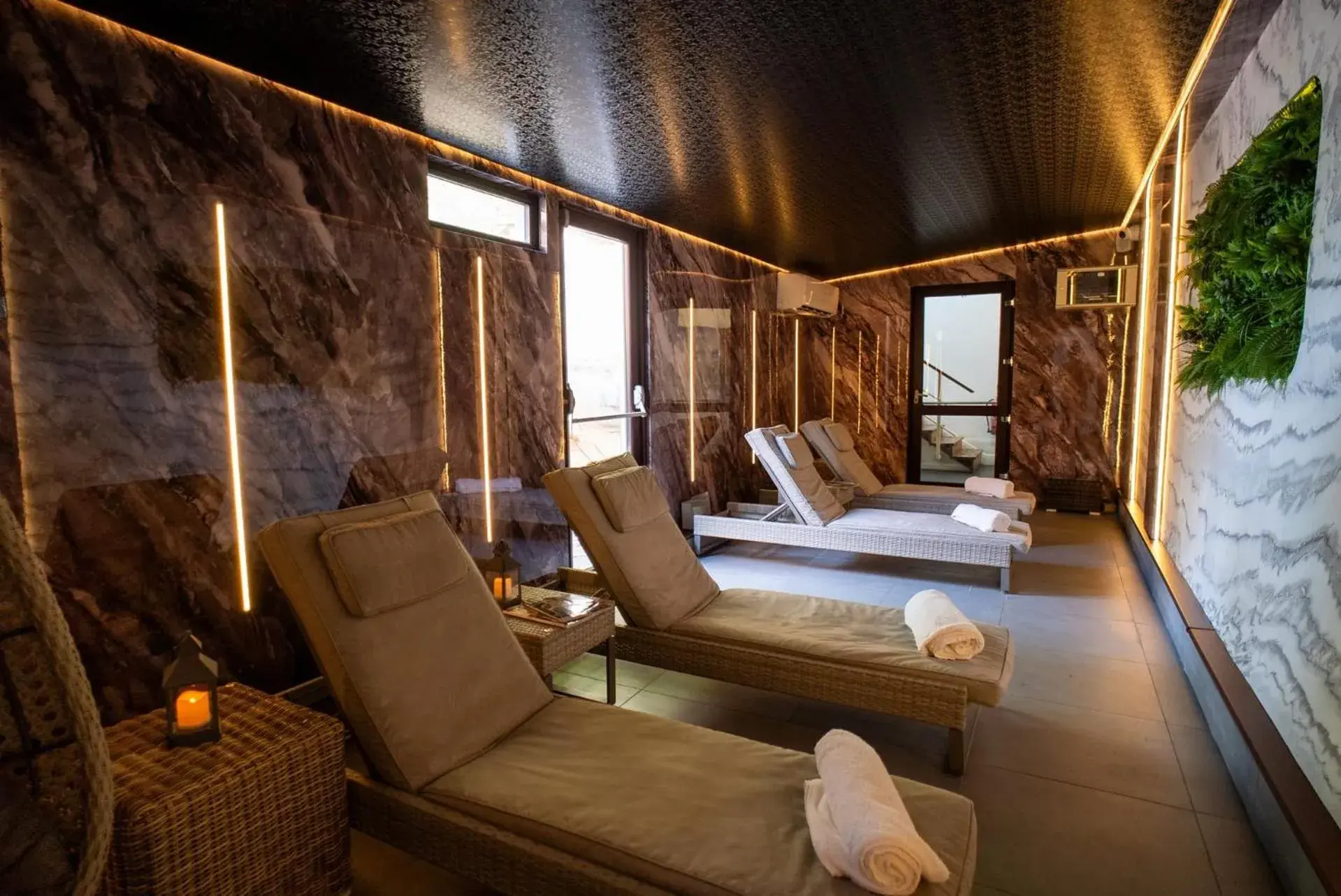 Spa and wellness centre/facilities, Bed in Park Hall Hotel and Spa Wolverhampton Spa and wellness centre/facilities, Bed in Park Hall Hotel and Spa Wolverhampton