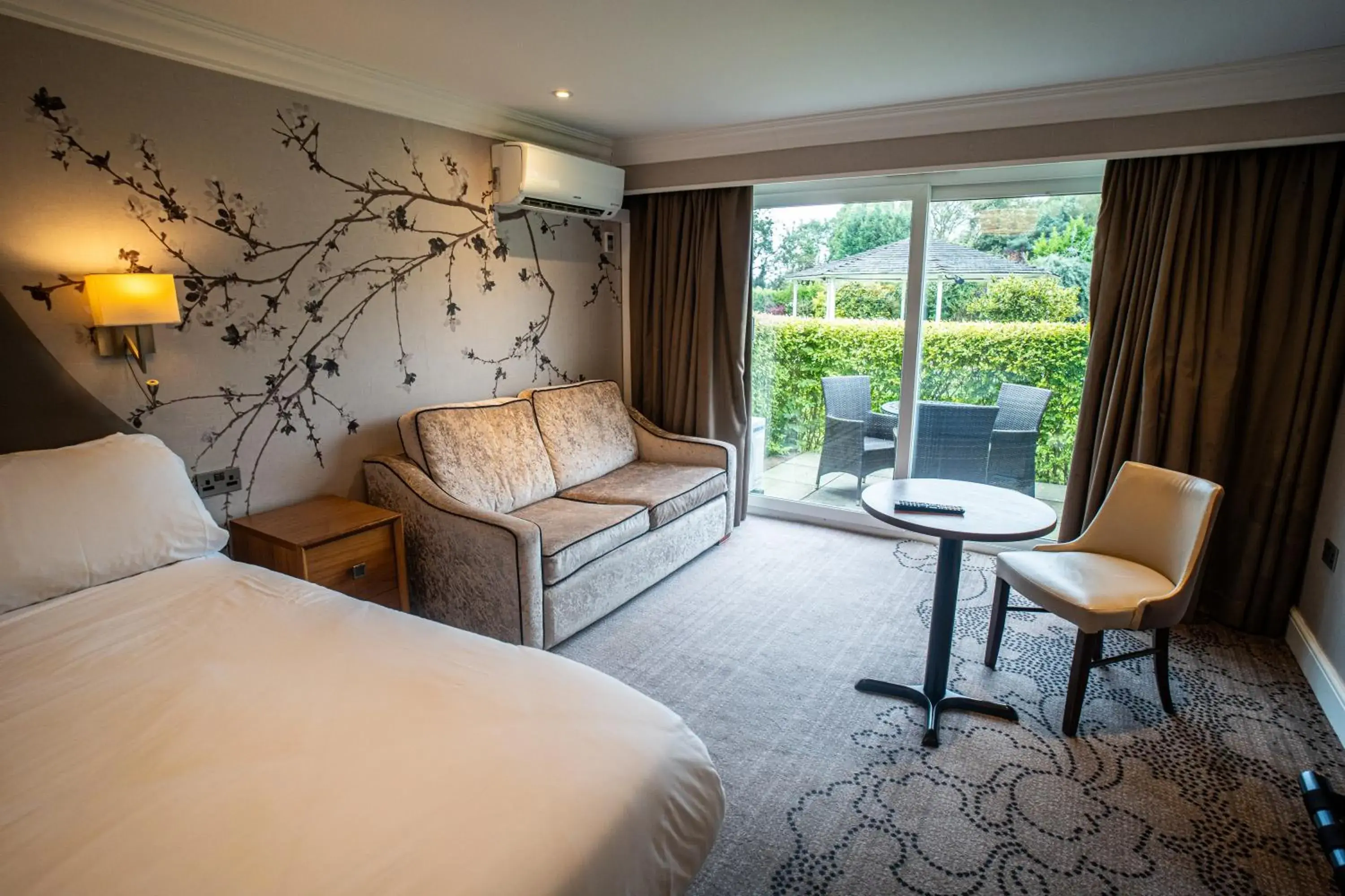 Bedroom, Bed in Park Hall Hotel and Spa Wolverhampton Bedroom, Bed in Park Hall Hotel and Spa Wolverhampton