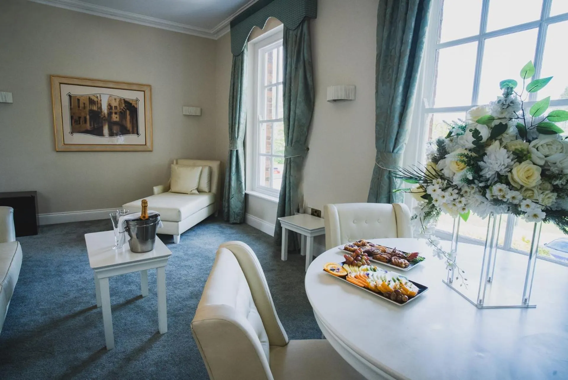 Living room in Park Hall Hotel and Spa Wolverhampton