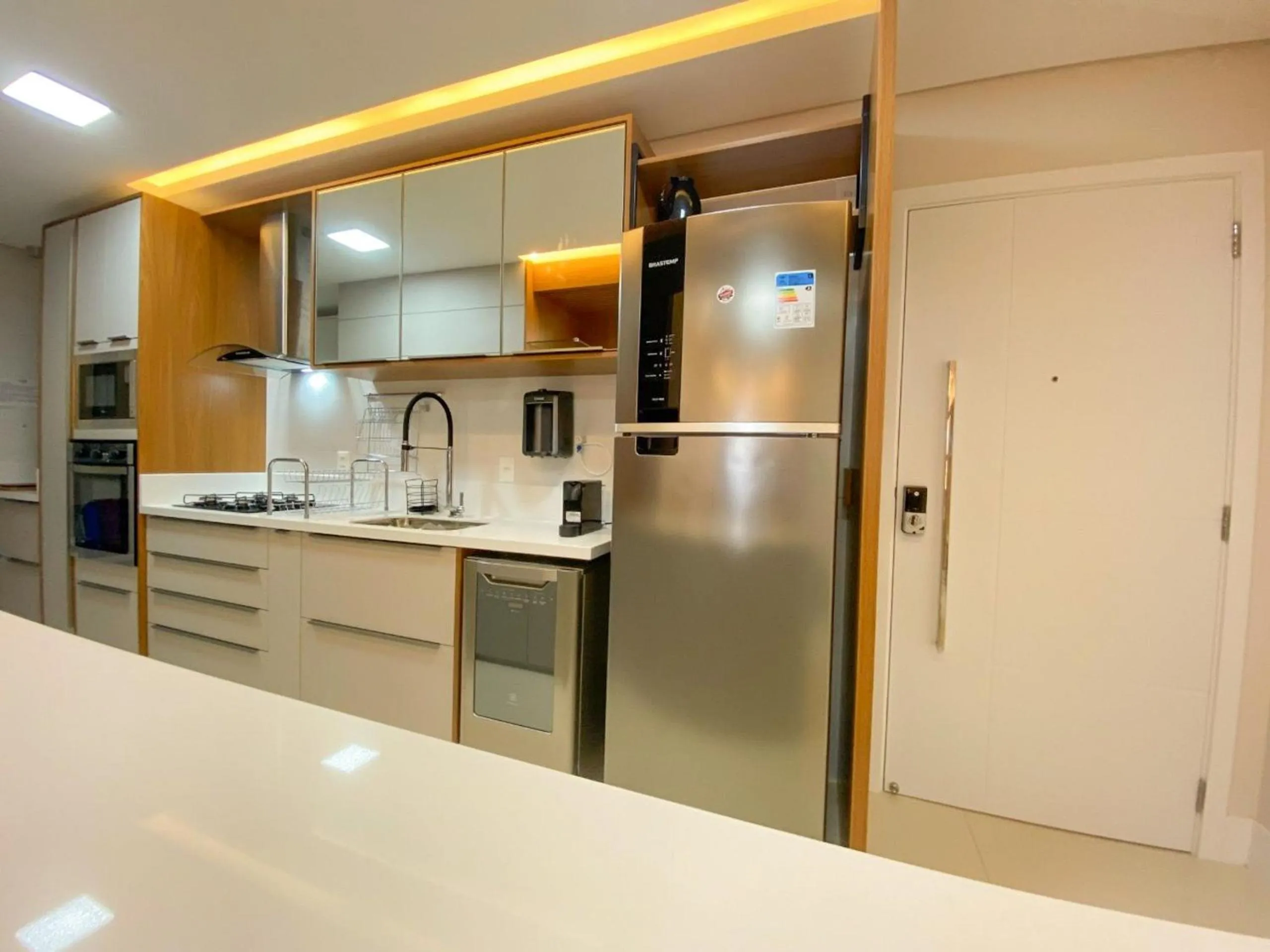 Novíssimo Jurere Com Linda Área de Lazer